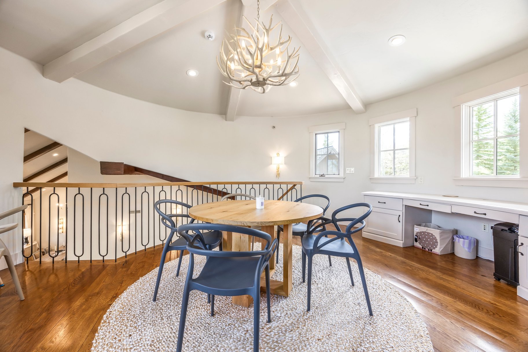 Stunning Remodel with Golf Membership Available in Promontory - 物件實景
