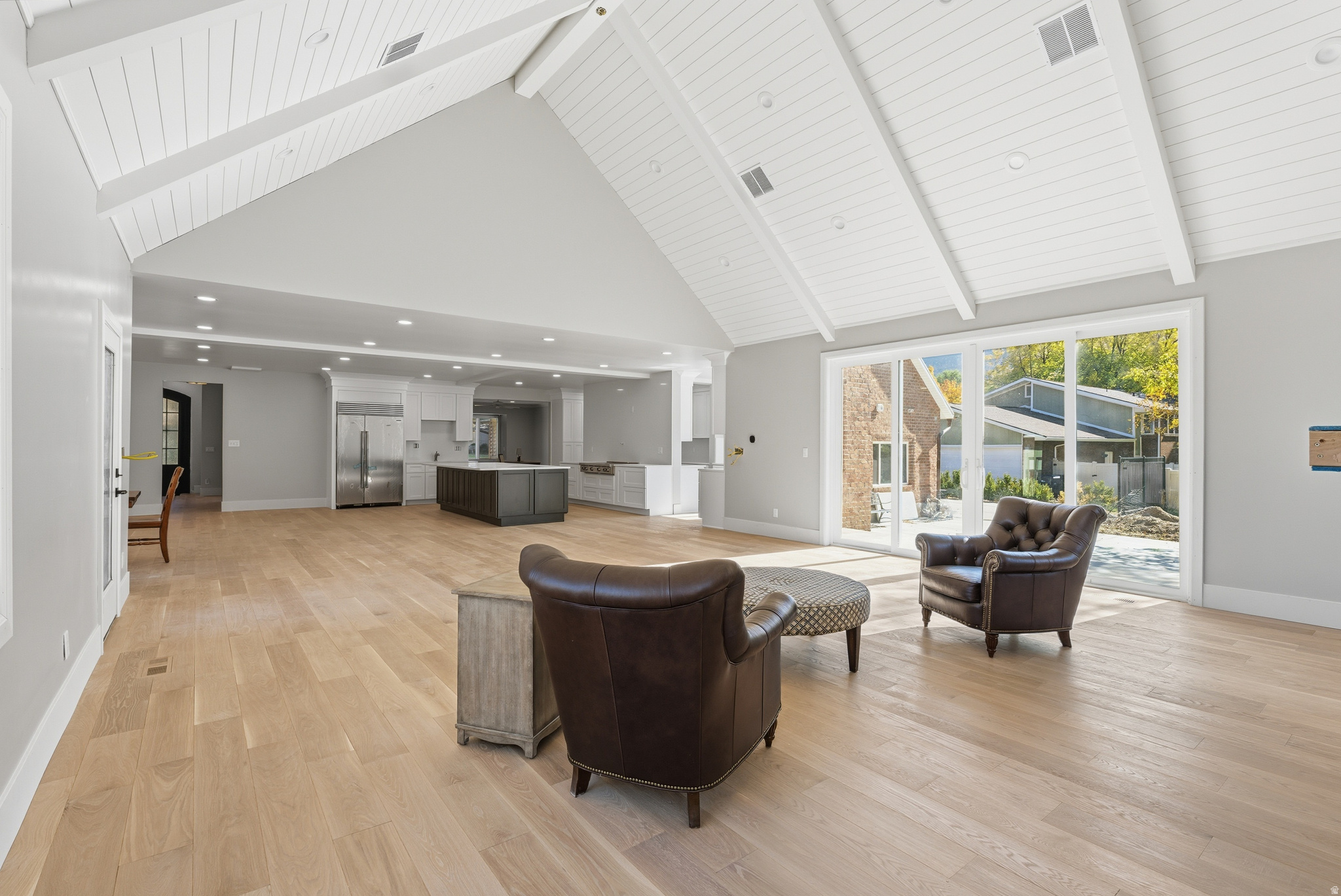 Sandy, Utah, 84092, United States, 5 Bedrooms Bedrooms, ,4 BathroomsBathrooms,Residential,For Sale,1994417