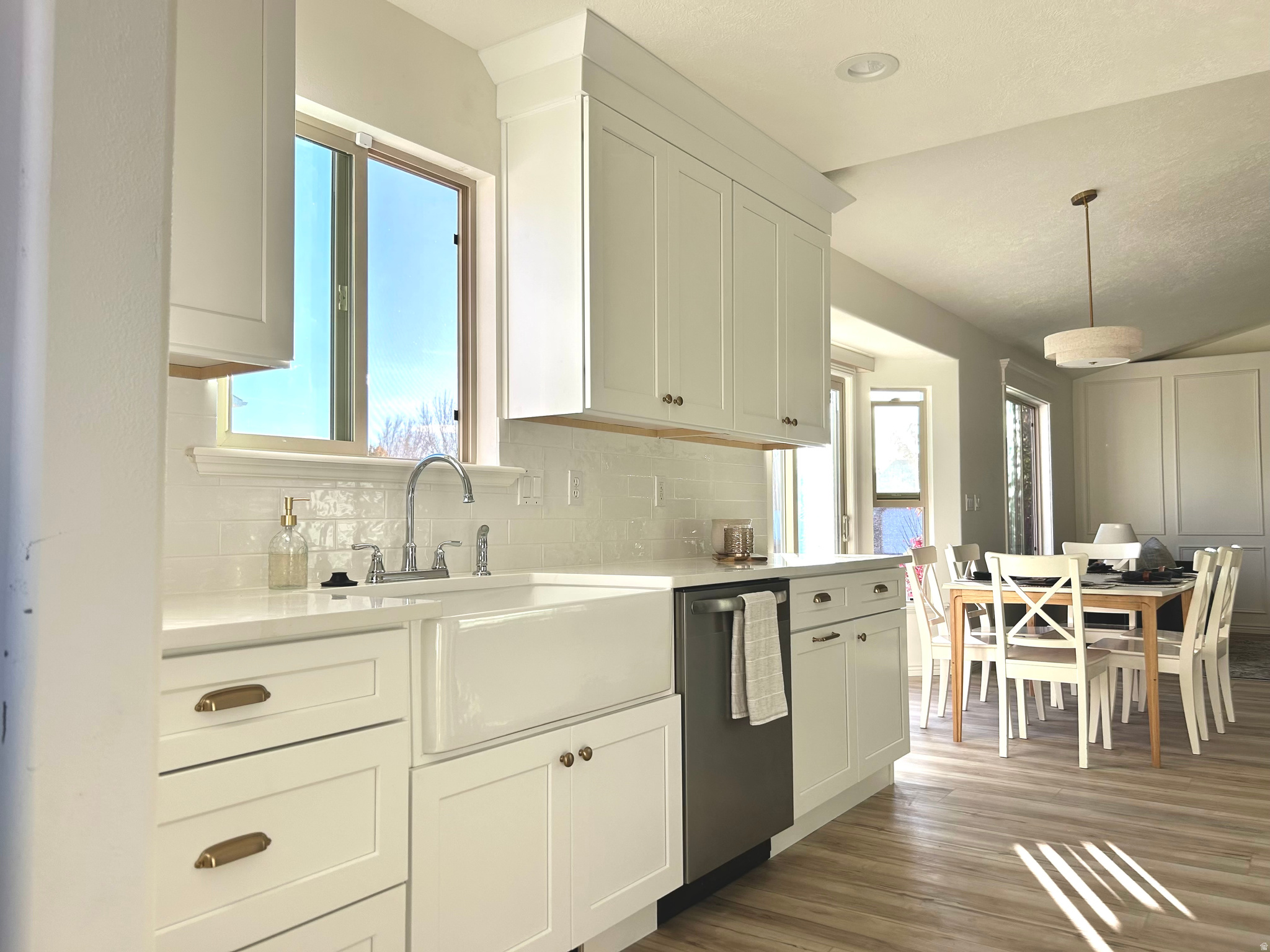 Spanish Fork, Utah, 84660, United States, 5 Bedrooms Bedrooms, ,3 BathroomsBathrooms,Residential,For Sale,1988016