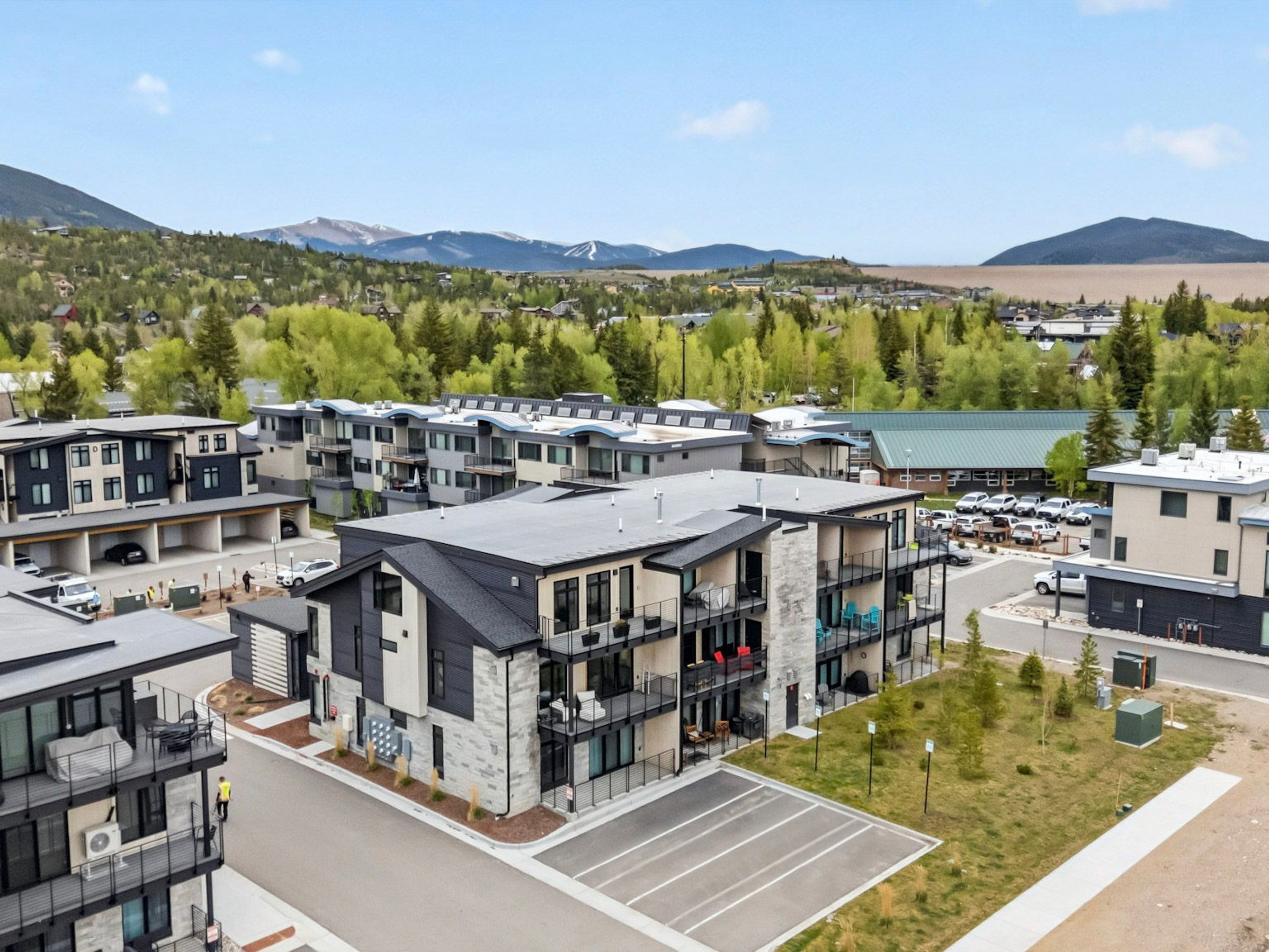  Enjoy Stunning Gore Range Views From Après Shores B21 - 物件實景