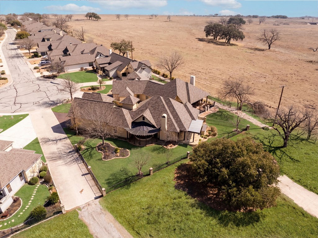 Kerrville, Texas, 78028, United States, 3 Bedrooms Bedrooms, ,3 BathroomsBathrooms,Residential,For Sale,2022585