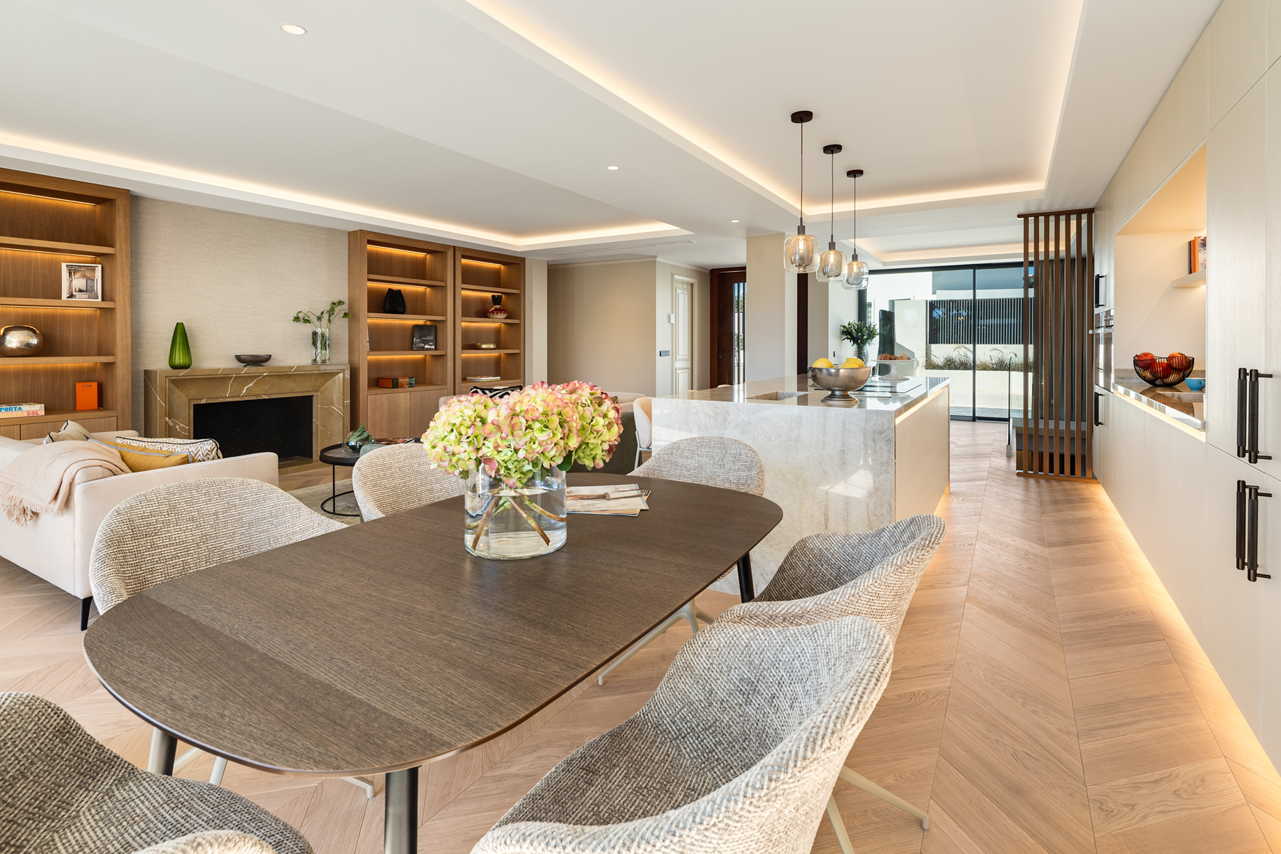  Renovated villa with refined interiors and exceptional outdoor living - 物件實景