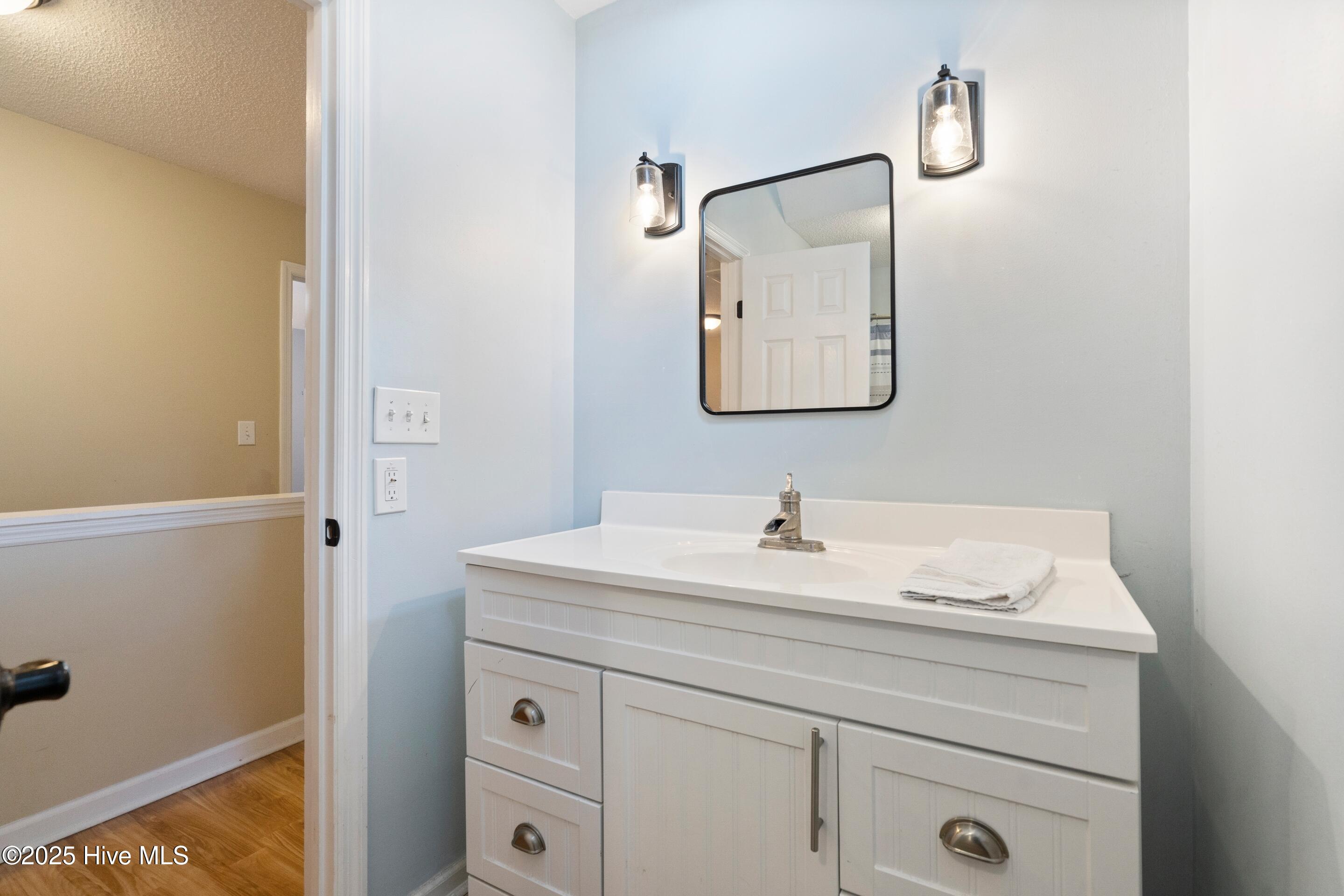 Wilmington, North Carolina, 28411, United States, 4 Bedrooms Bedrooms, ,3 BathroomsBathrooms,Residential,For Sale,1924984