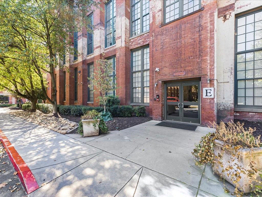 Atlanta, Georgia, 30312, United States, 2 Bedrooms Bedrooms, ,2 BathroomsBathrooms,Residential,For Sale,1964070