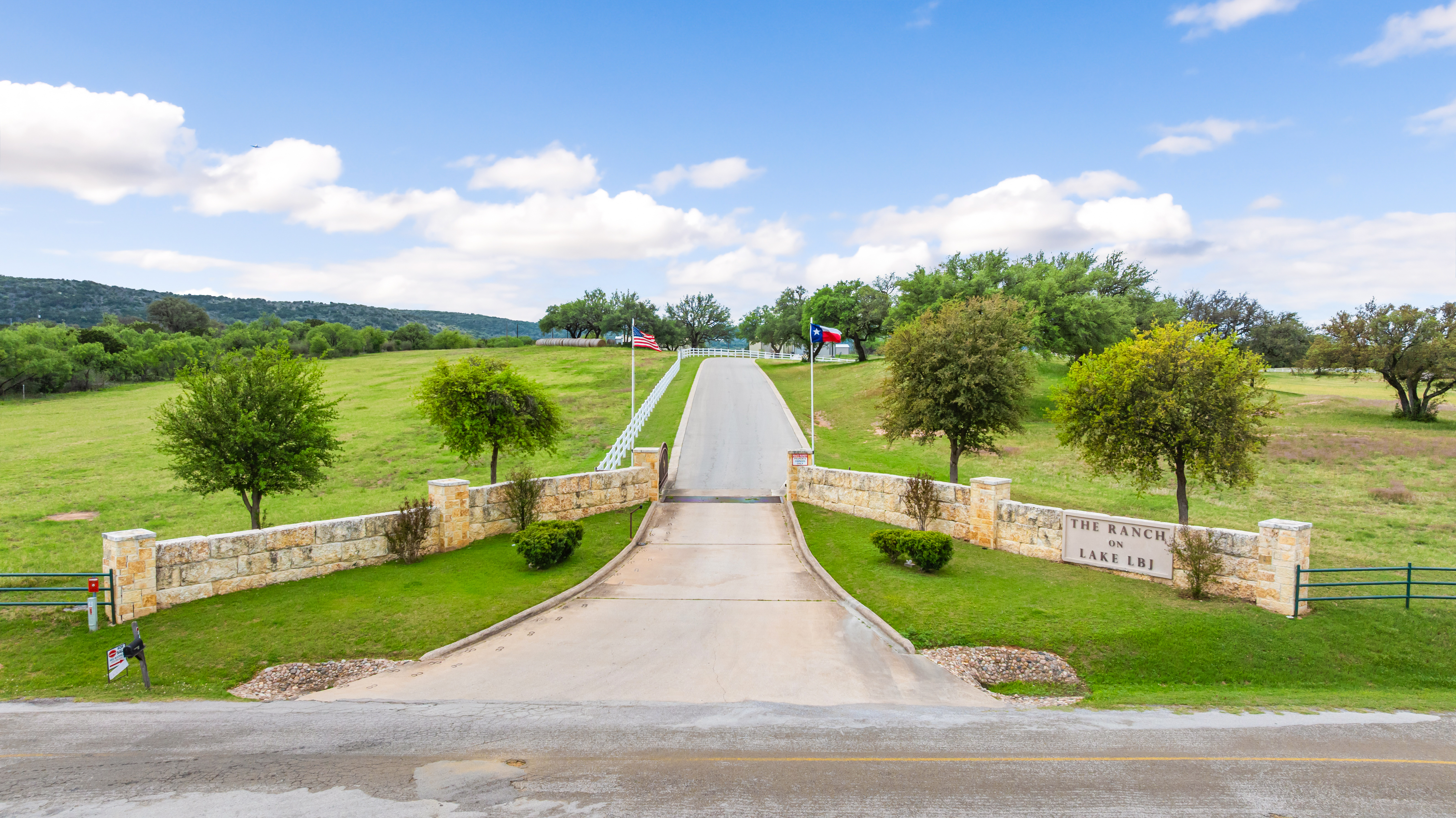  Waterfront Living on Lake LBJ - 物件實景