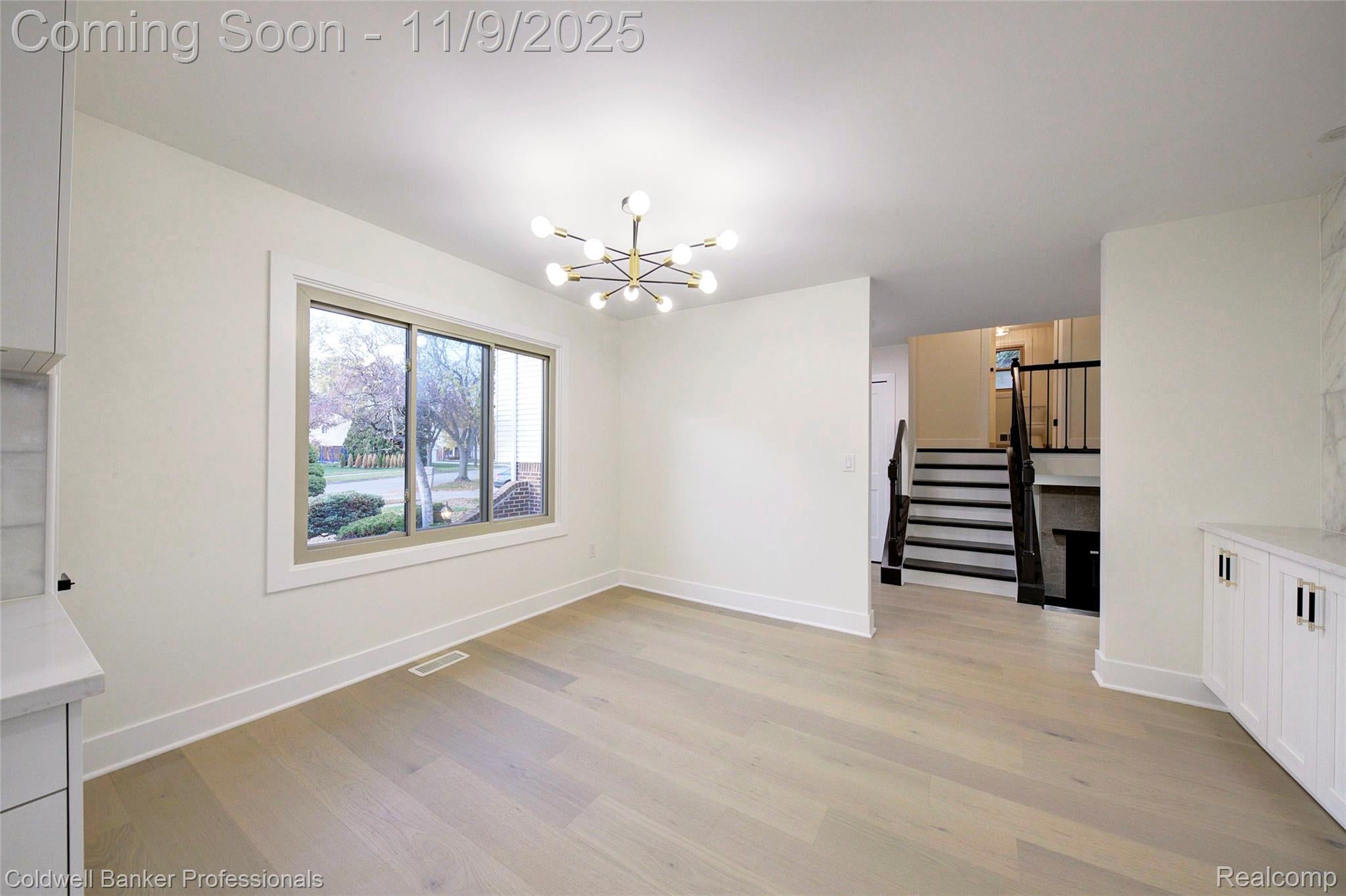 Troy, Michigan, 48085, United States, 4 Bedrooms Bedrooms, ,2 BathroomsBathrooms,Residential,For Sale,1989080