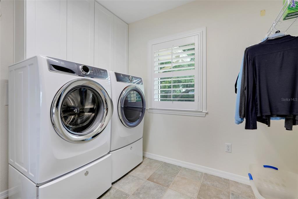 Belle Isle, Florida, 32812, United States, 4 Bedrooms Bedrooms, ,4 BathroomsBathrooms,Residential,For Sale,1795012