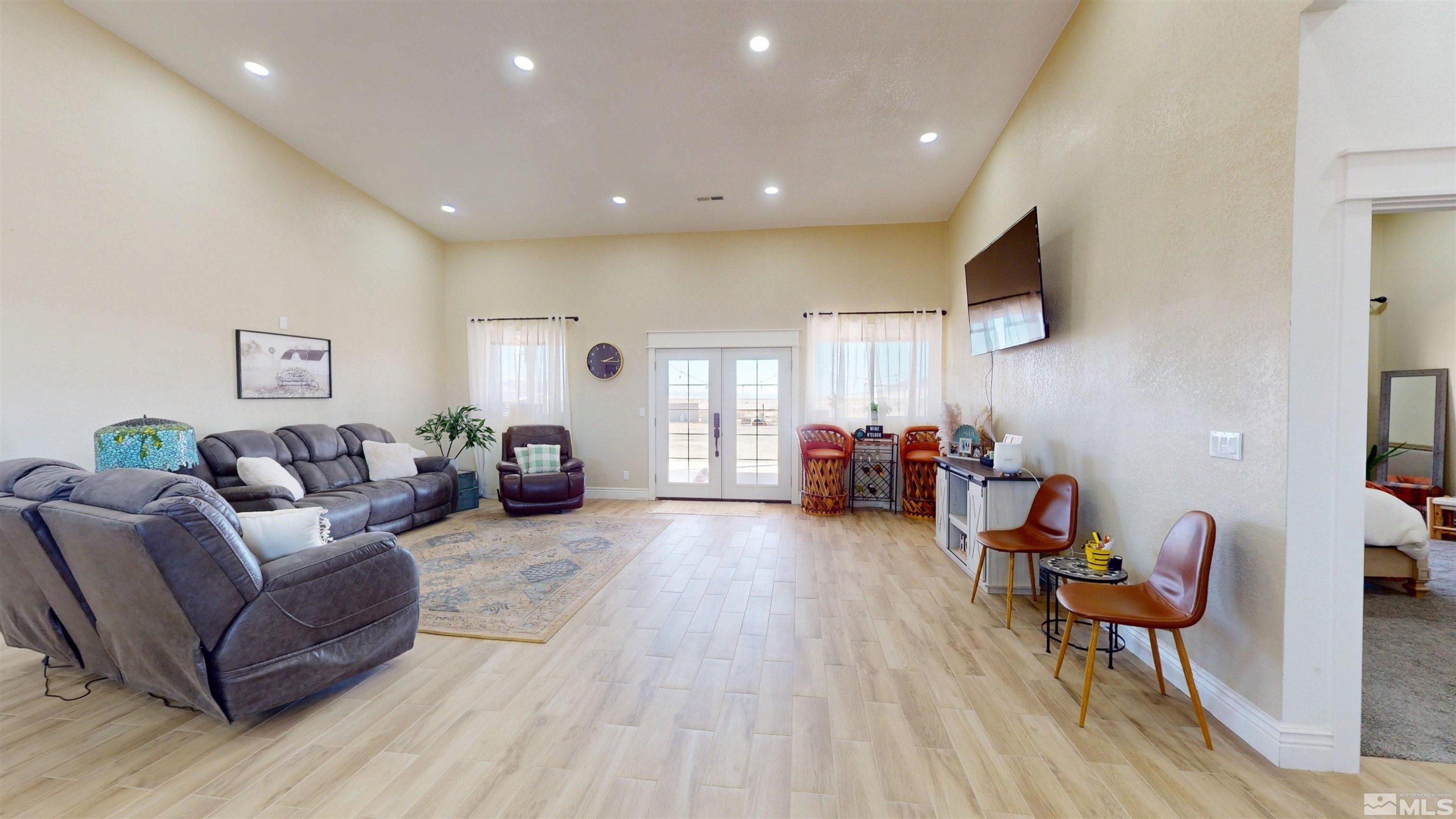 Winnemucca, Nevada, 89445, United States, 3 Bedrooms Bedrooms, ,3 BathroomsBathrooms,Residential,For Sale,1930480