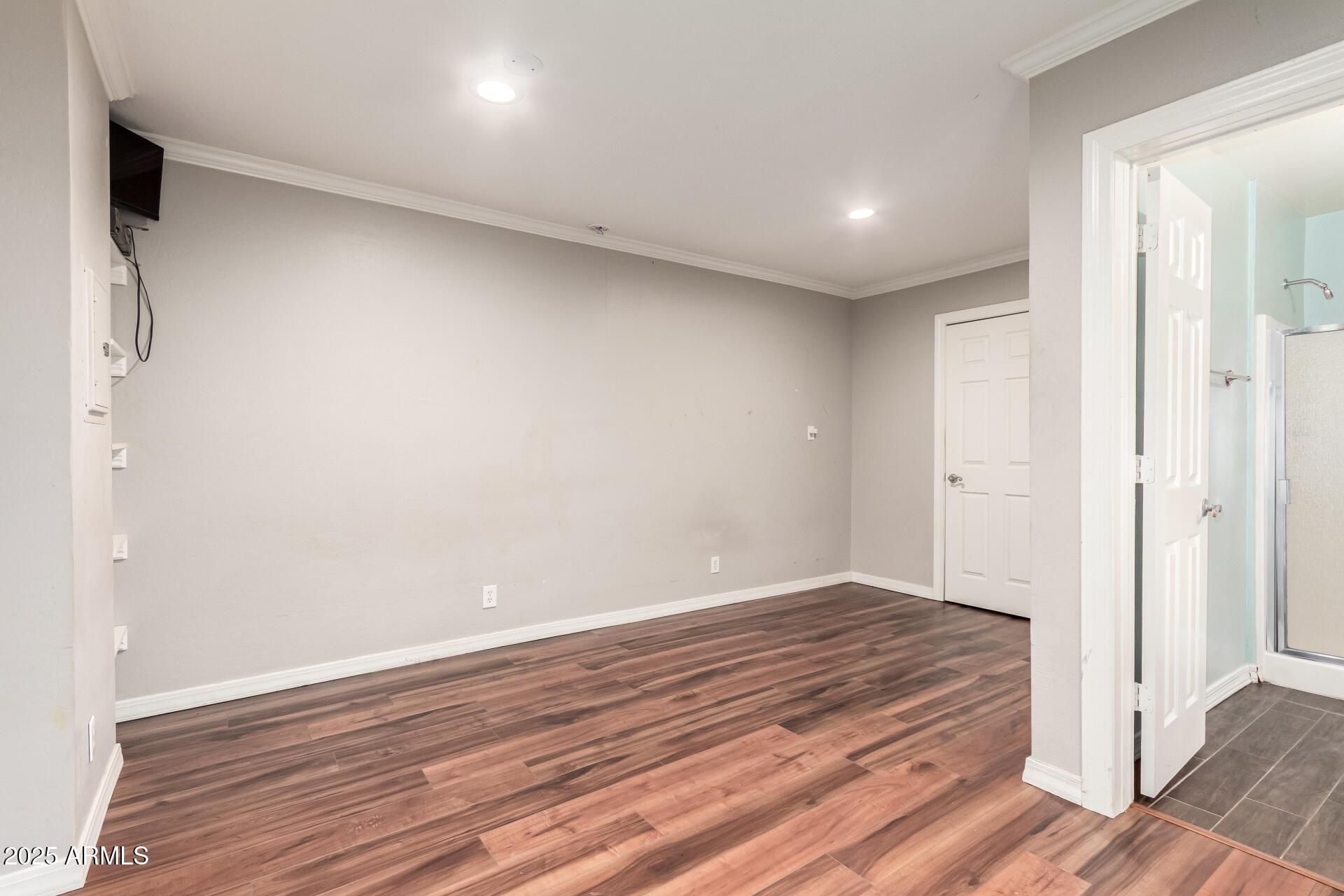 Phoenix, Arizona, 85007, United States, 4 Bedrooms Bedrooms, ,3 BathroomsBathrooms,Residential,For Sale,1980366