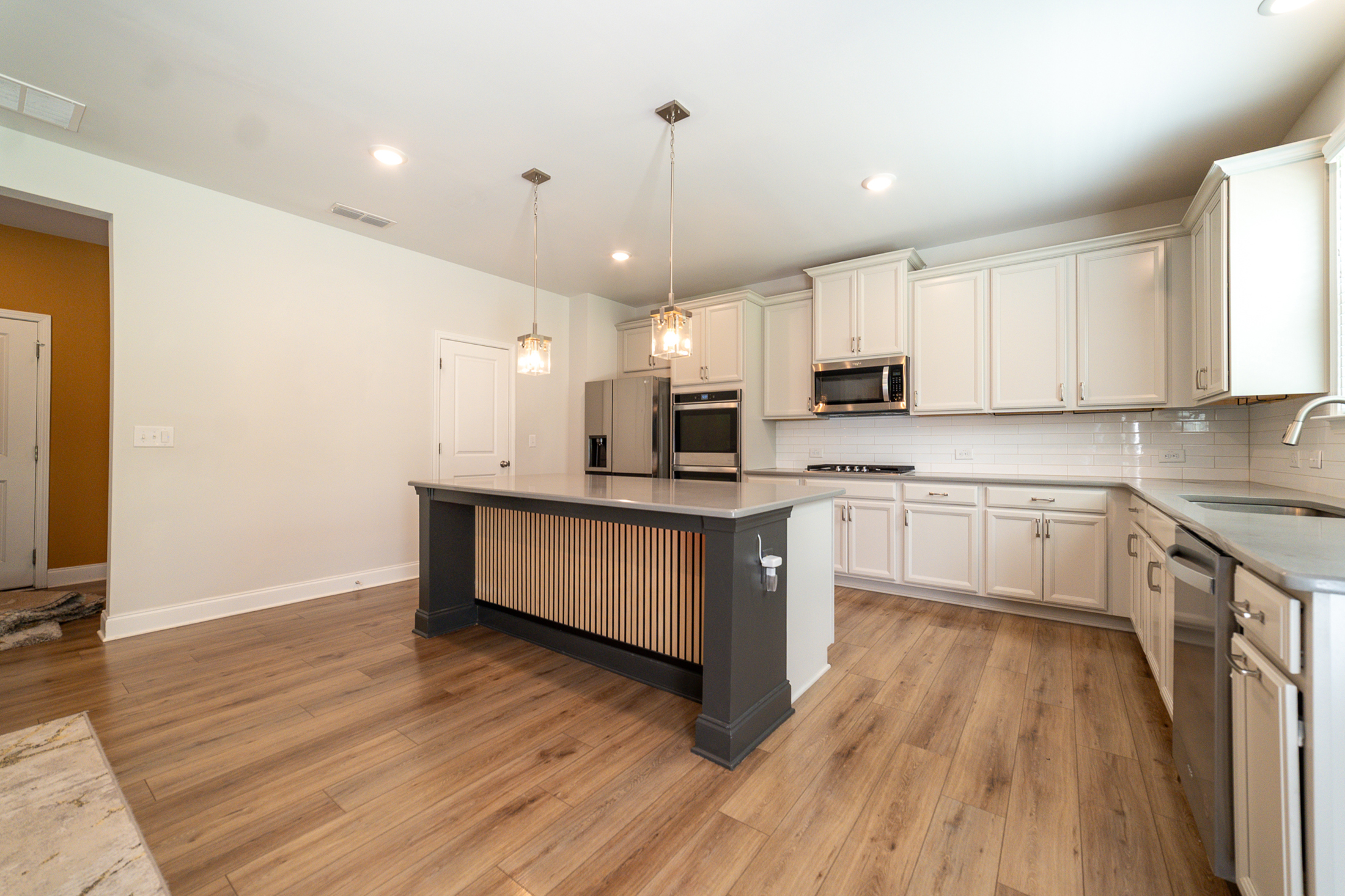  Fantastic Newer Construction Home in Bedford Estates - 物件實景