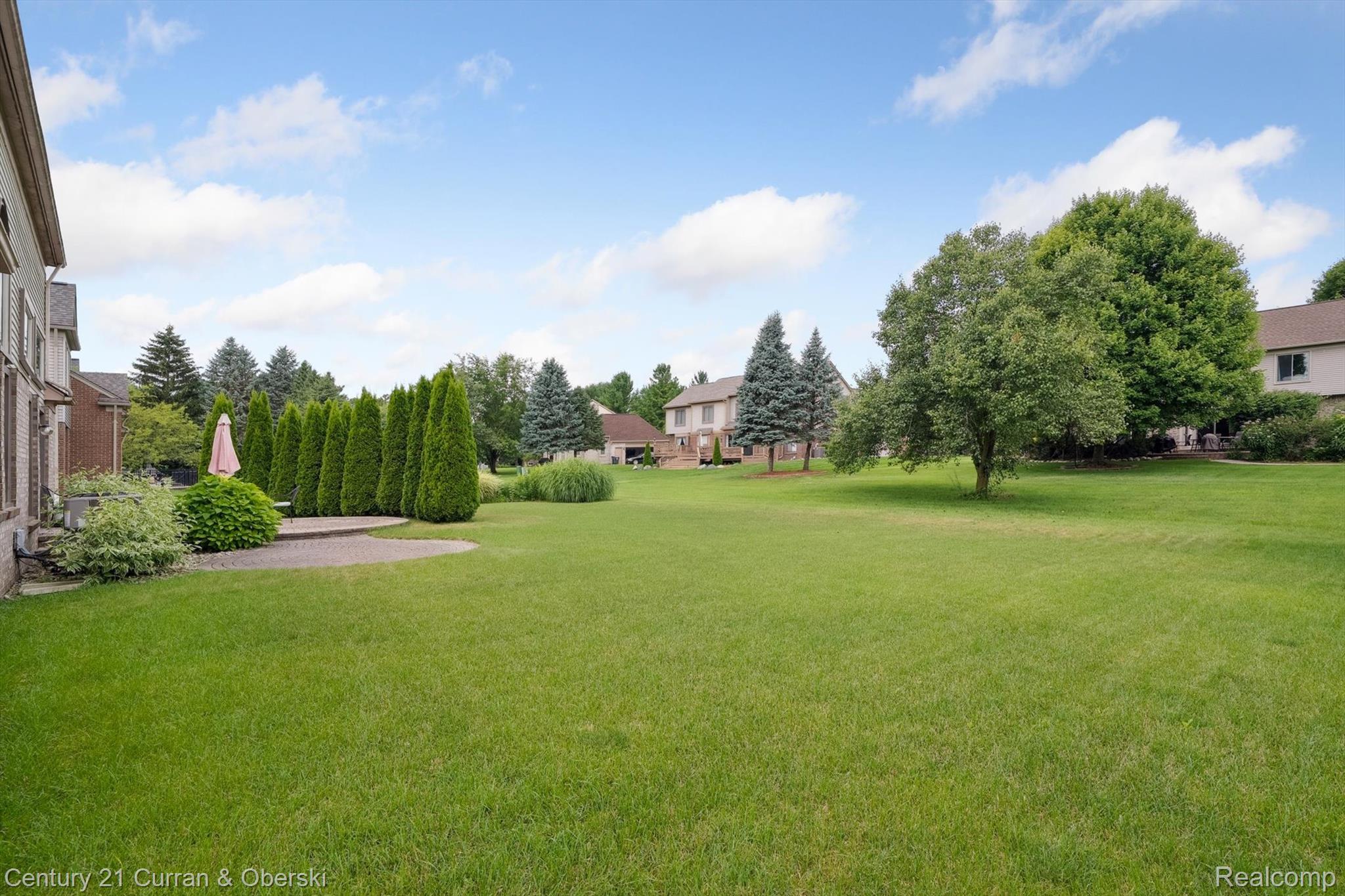 Canton Charter Township, Michigan, 48187, United States, 4 Bedrooms Bedrooms, ,3 BathroomsBathrooms,Residential,For Sale,1977619