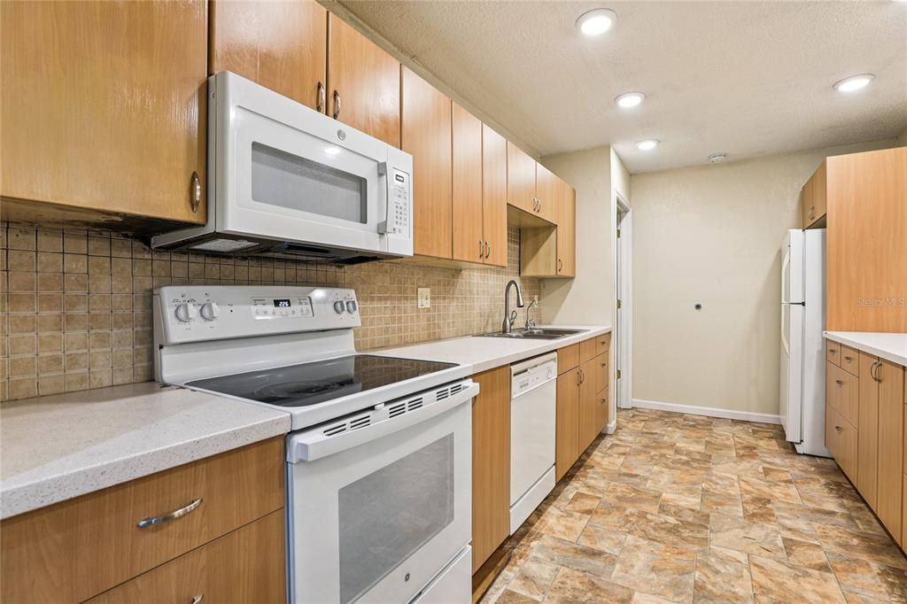 Port Orange, Florida, 32127, United States, 5 Bedrooms Bedrooms, ,4 BathroomsBathrooms,Residential,For Sale,1857697