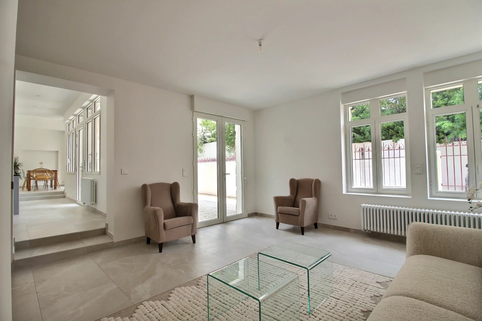 Arcachon, New Aquitaine, 33120, FR, 3 Bedrooms Bedrooms, ,2 BathroomsBathrooms,Residential,For Sale,1628041