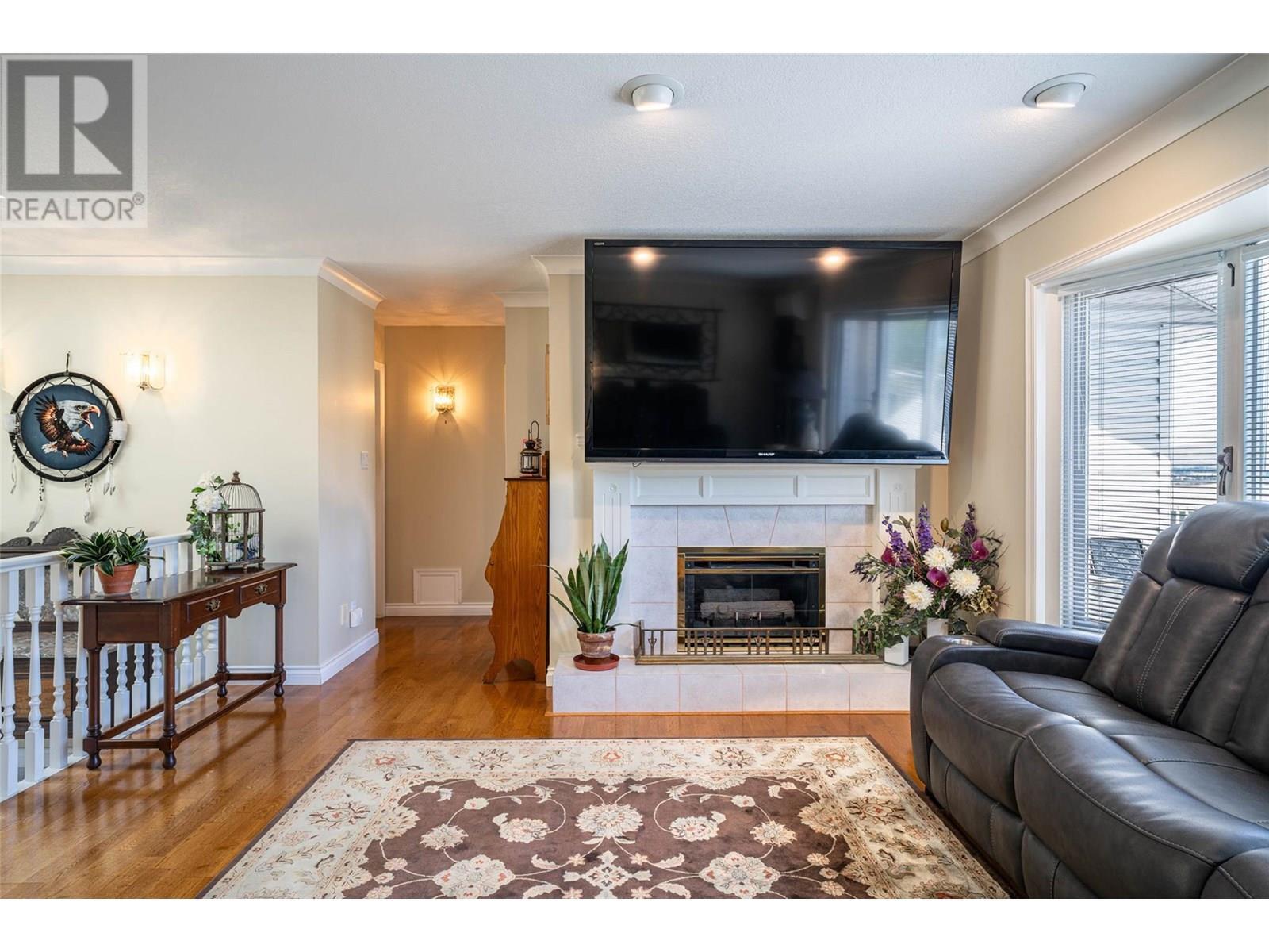 VERNON, British Columbia, V1H 1X1, CA, 4 Bedrooms Bedrooms, ,3 BathroomsBathrooms,Residential,For Sale,1948801