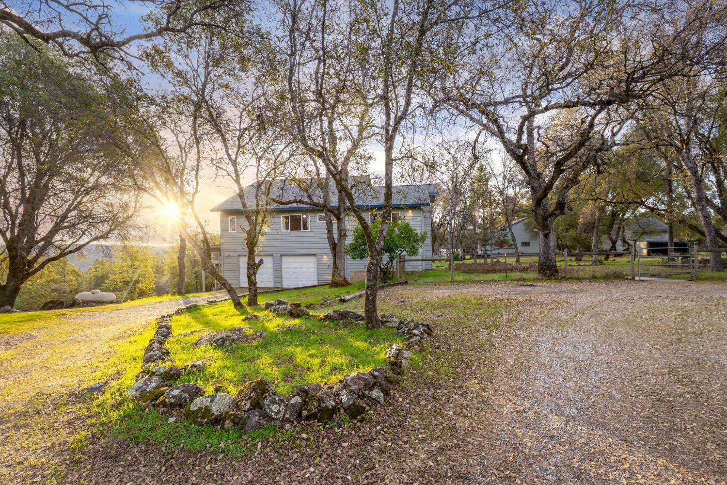 Penn Valley, California, 95946, United States, 3 Bedrooms Bedrooms, ,3 BathroomsBathrooms,Residential,For Sale,1989593