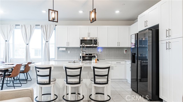 Ontario, California, 91761, United States, 2 Bedrooms Bedrooms, ,2 BathroomsBathrooms,Residential,For Sale,1993844