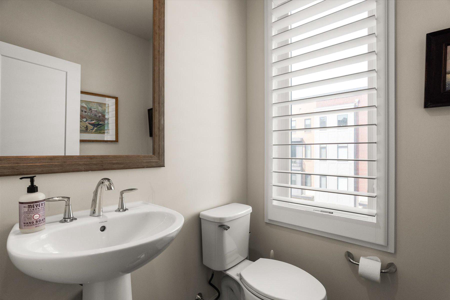 23606 Waterford Downs Terrace, Ashburn, VA, 20148 - 物件實景