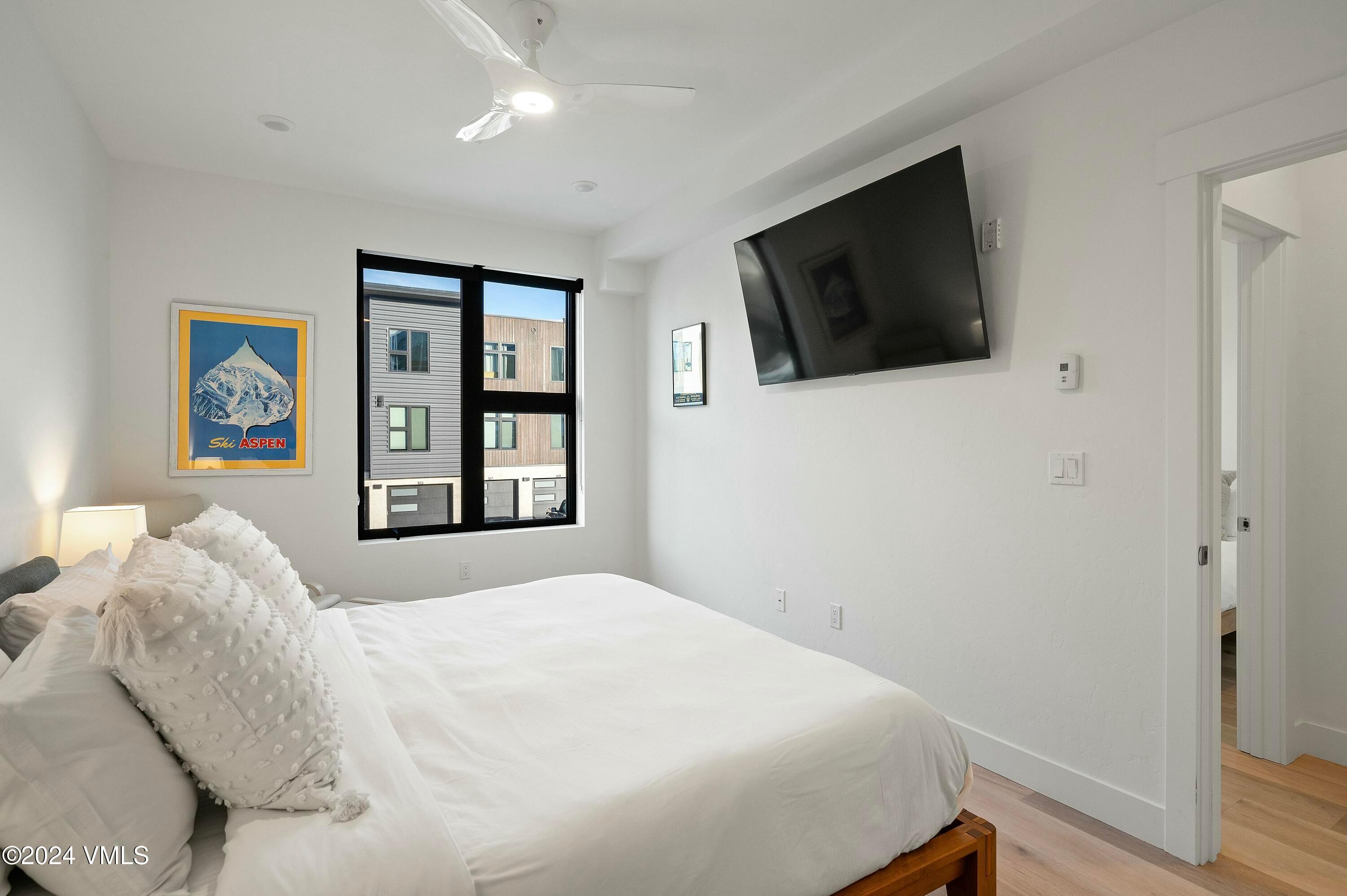 Silverthorne, Colorado, 80498, United States, 2 Bedrooms Bedrooms, ,2 BathroomsBathrooms,Residential,For Sale,1804638