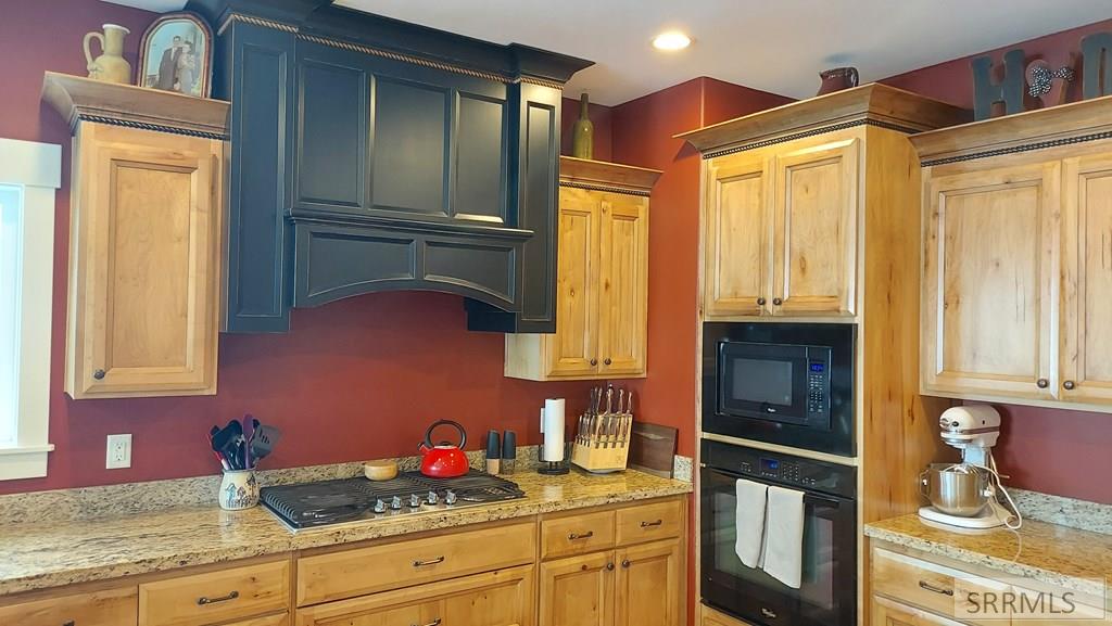 IDAHO FALLS, Idaho, 83401, United States, 5 Bedrooms Bedrooms, ,4 BathroomsBathrooms,Residential,For Sale,1895056
