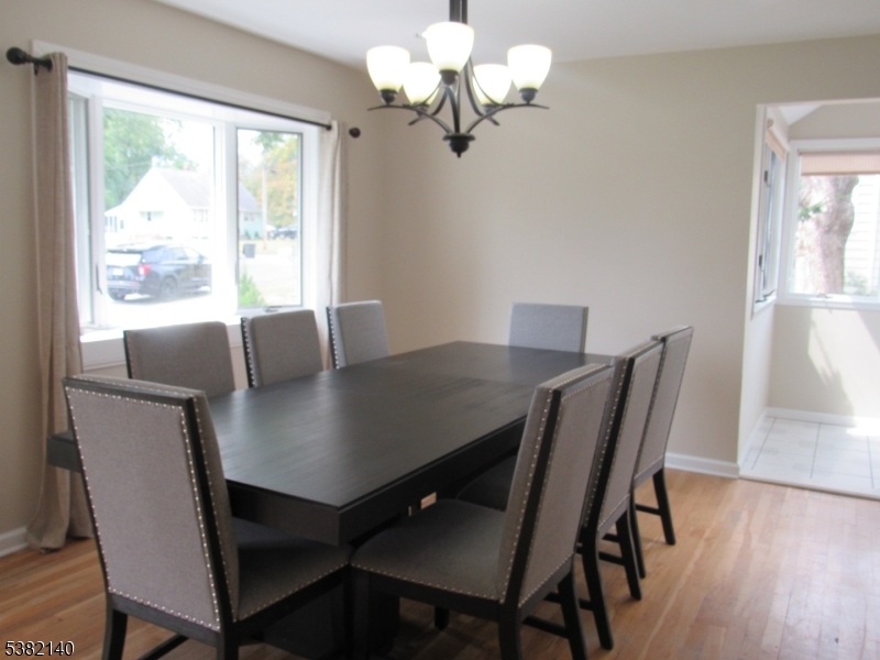 Wayne Twp., New Jersey, 07470, United States, 4 Bedrooms Bedrooms, ,2 BathroomsBathrooms,Residential,For Sale,1938524