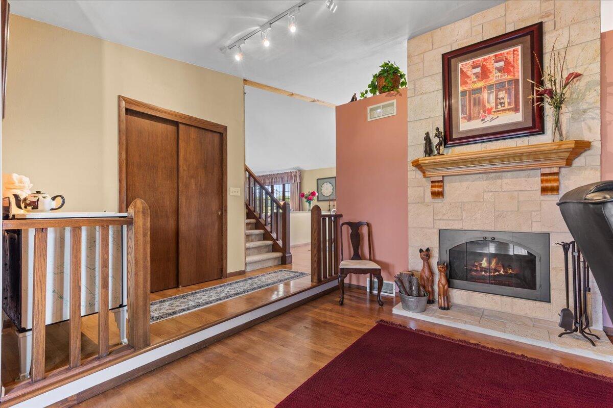 West Bend, Wisconsin, 53095, United States, 3 Bedrooms Bedrooms, ,2 BathroomsBathrooms,Residential,For Sale,1917208
