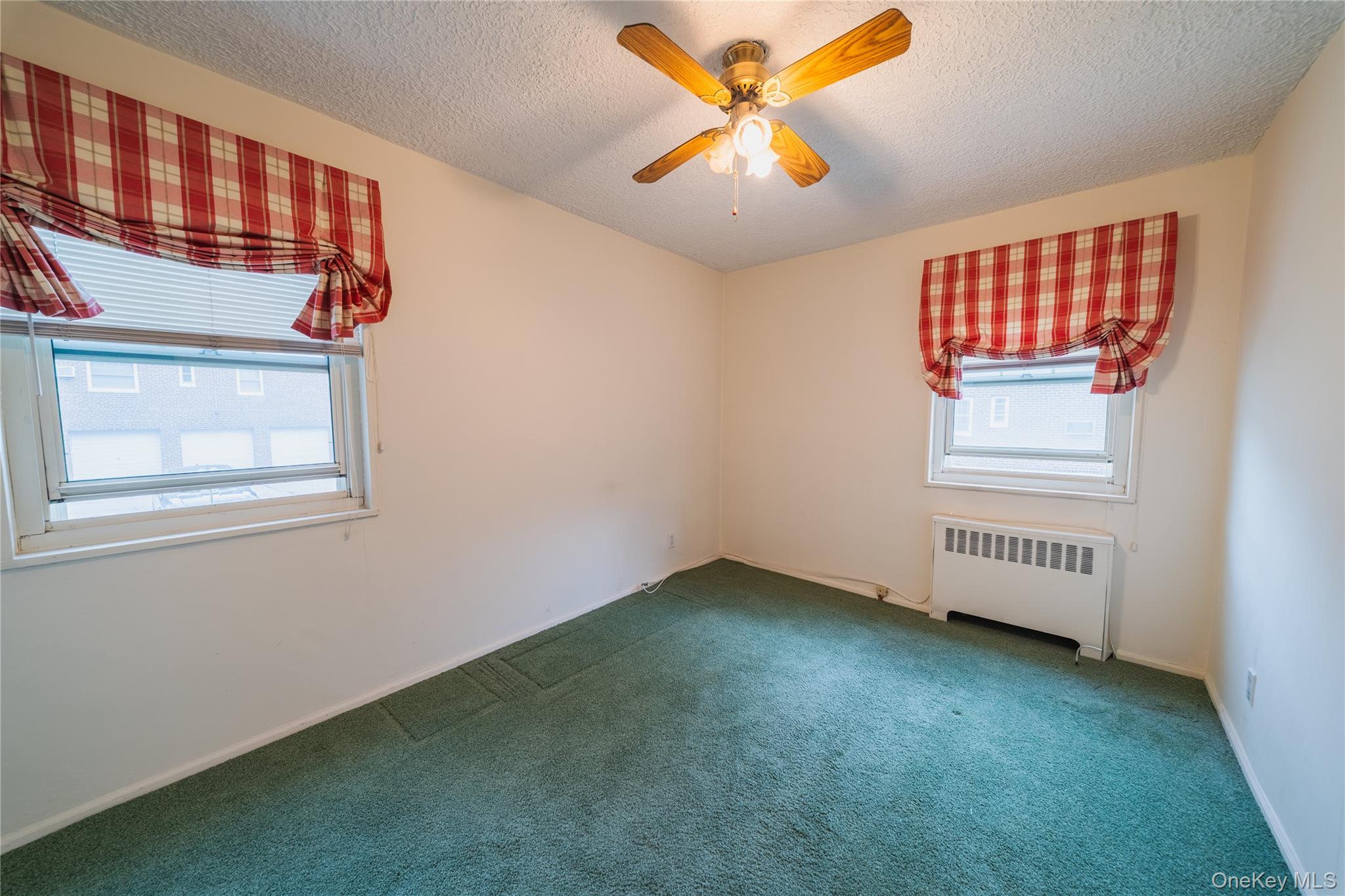  25167 61st Avenue, Little Neck, NY, 11362 - 物件實景