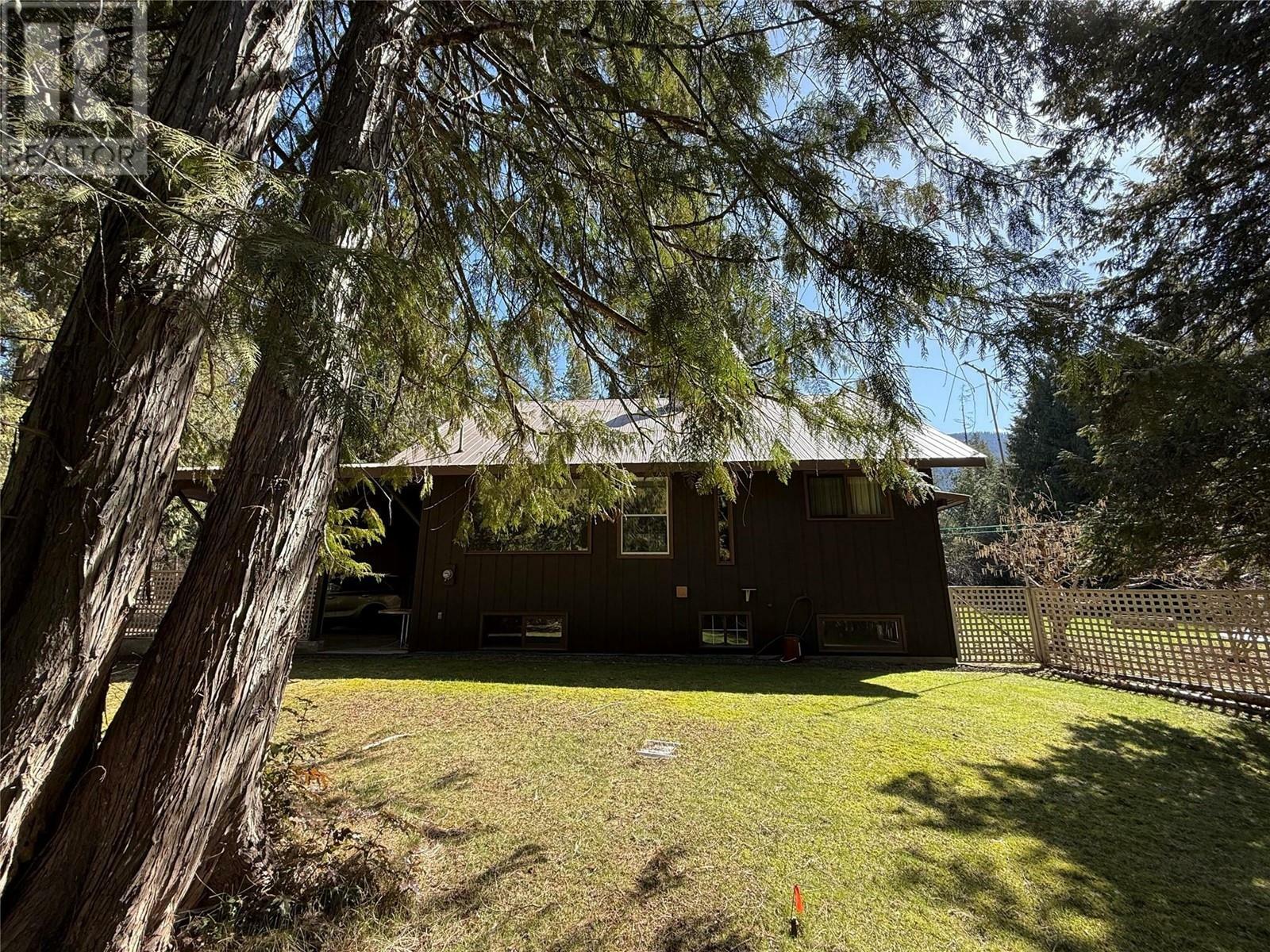 WINLAW, British Columbia, V0G 2J0, CA, 4 Bedrooms Bedrooms, ,1 BathroomBathrooms,Residential,For Sale,1837554