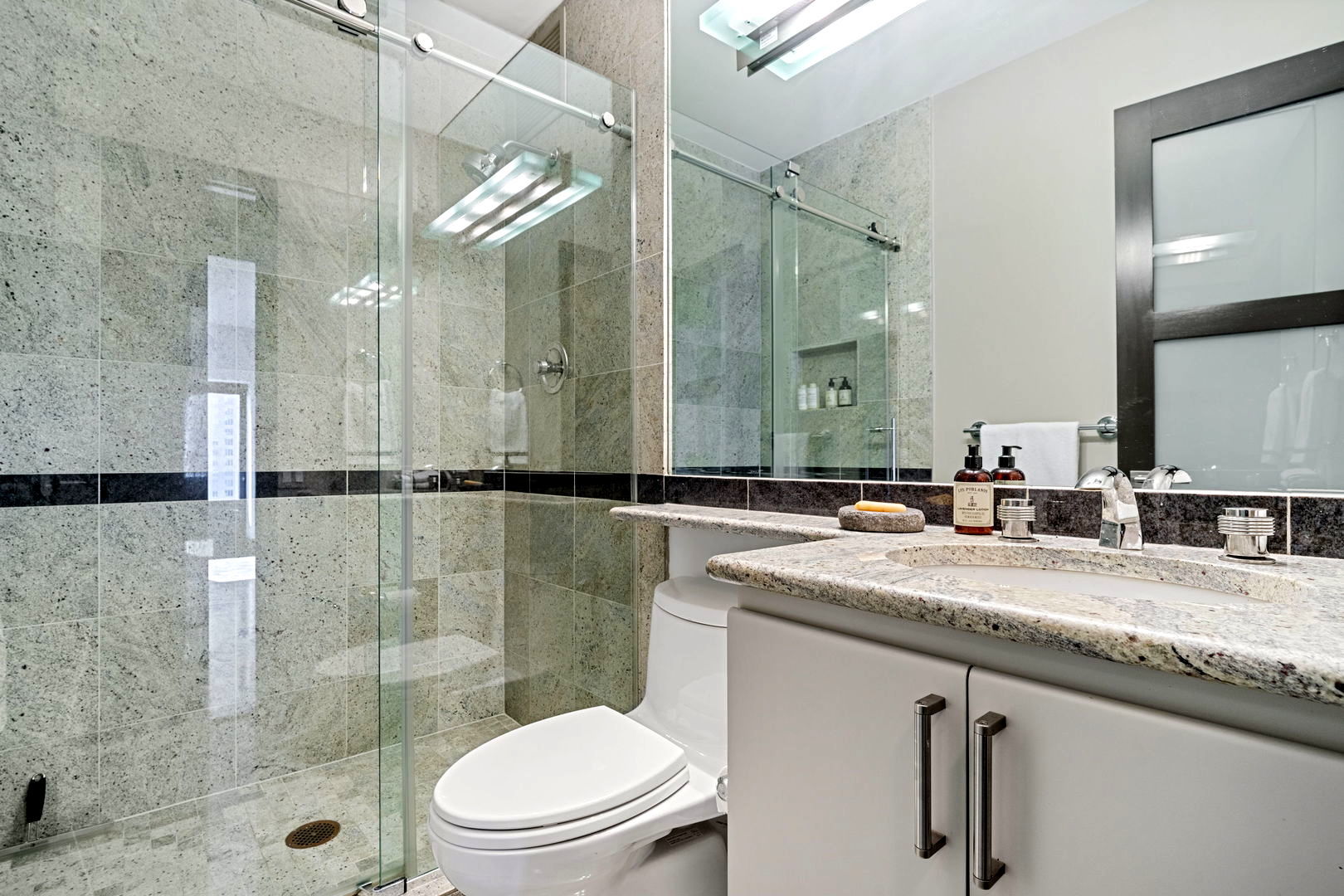 Chicago, Illinois, 60611, United States, 2 Bedrooms Bedrooms, ,3 BathroomsBathrooms,Residential,For Sale,1730203