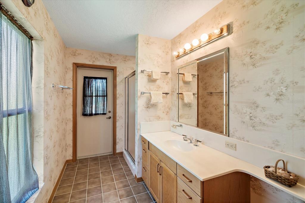 Parrish, Florida, 34219, United States, 4 Bedrooms Bedrooms, ,3 BathroomsBathrooms,Residential,For Sale,1925912
