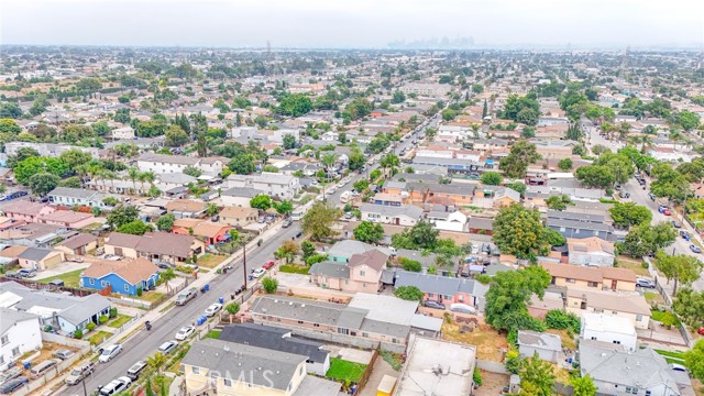 Los Angeles, California, 90002, United States, 3 Bedrooms Bedrooms, ,1 BathroomBathrooms,Residential,For Sale,1937405