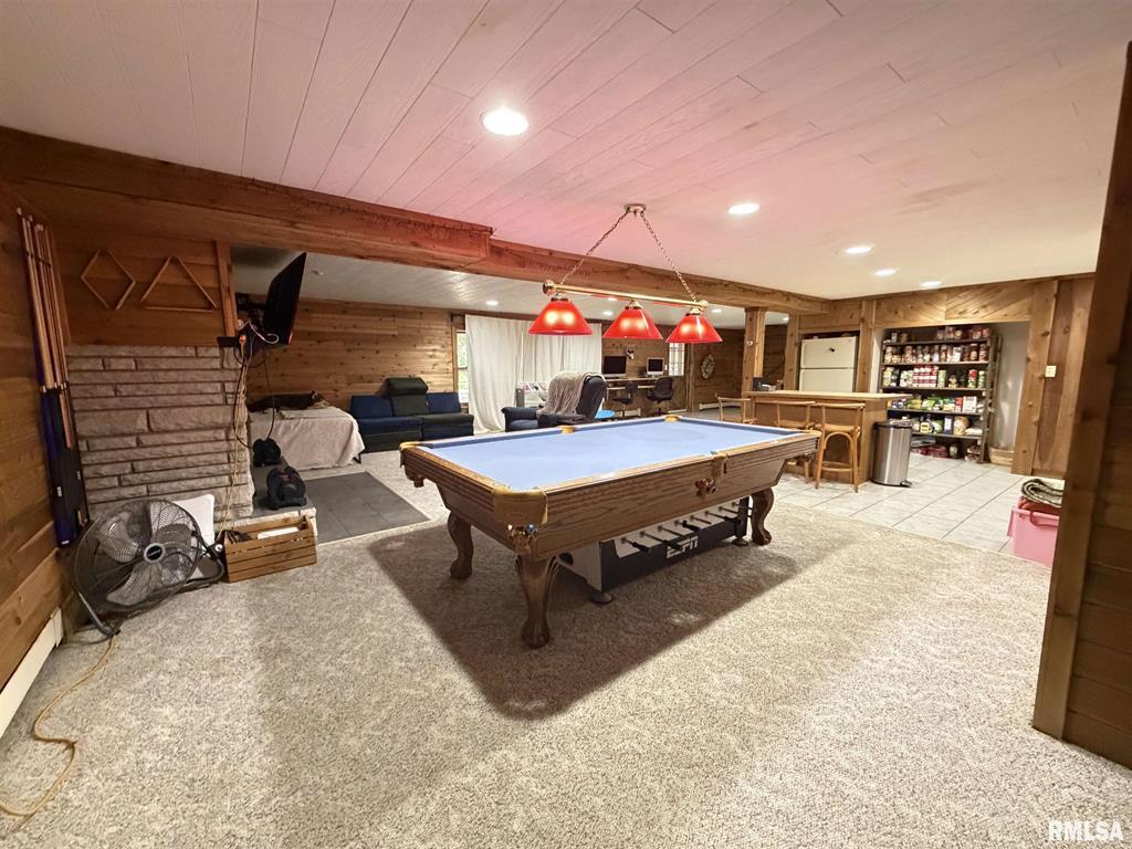 Abingdon, Illinois, 61410, United States, 3 Bedrooms Bedrooms, ,2 BathroomsBathrooms,Residential,For Sale,1976226