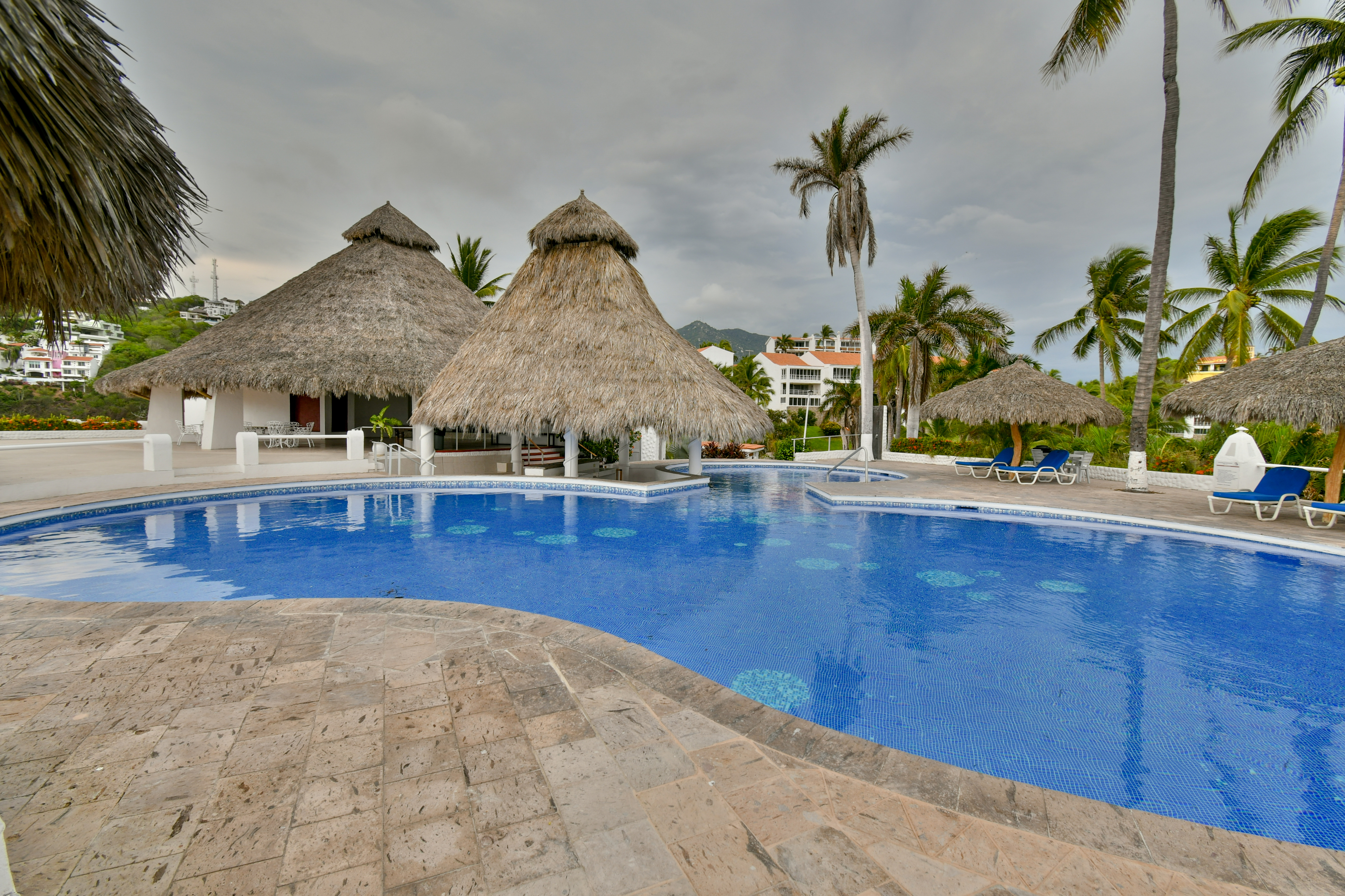  Departamento en venta en Vida del Mar, Manzanillo-planta baja y vista al jardín - 物件實景