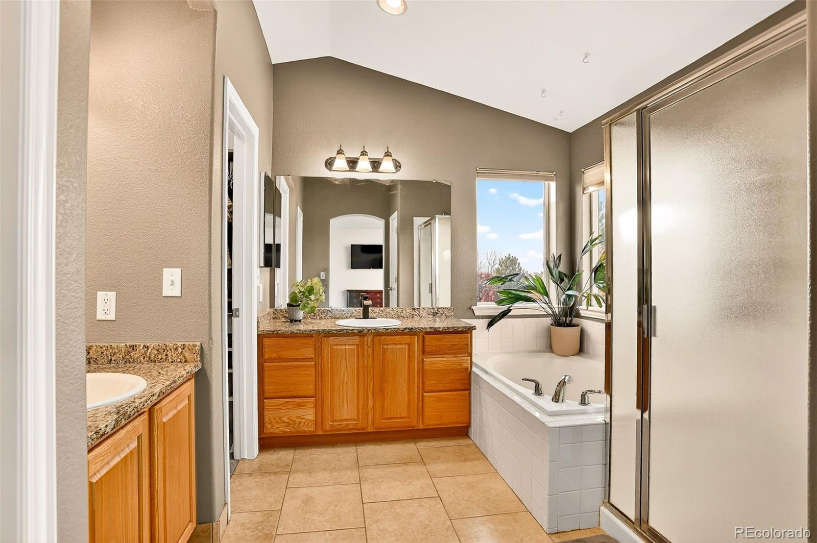 Highlands Ranch, Colorado, 80126, United States, 5 Bedrooms Bedrooms, ,4 BathroomsBathrooms,Residential,For Sale,1989546