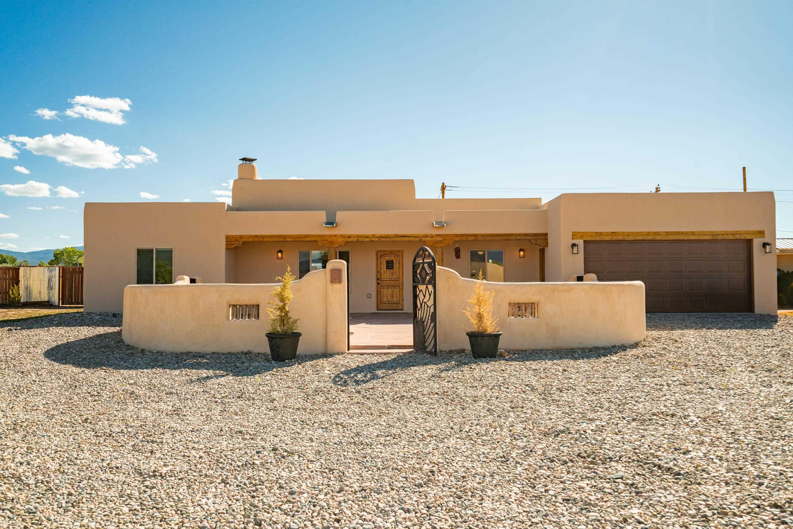 Taos, New Mexico, 87557, United States, 3 Bedrooms Bedrooms, ,2 BathroomsBathrooms,Residential,For Sale,1959300