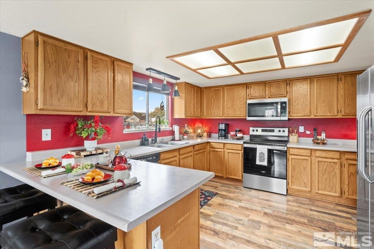Sparks, Nevada, 89436, United States, 3 Bedrooms Bedrooms, ,3 BathroomsBathrooms,Residential,For Sale,1943111
