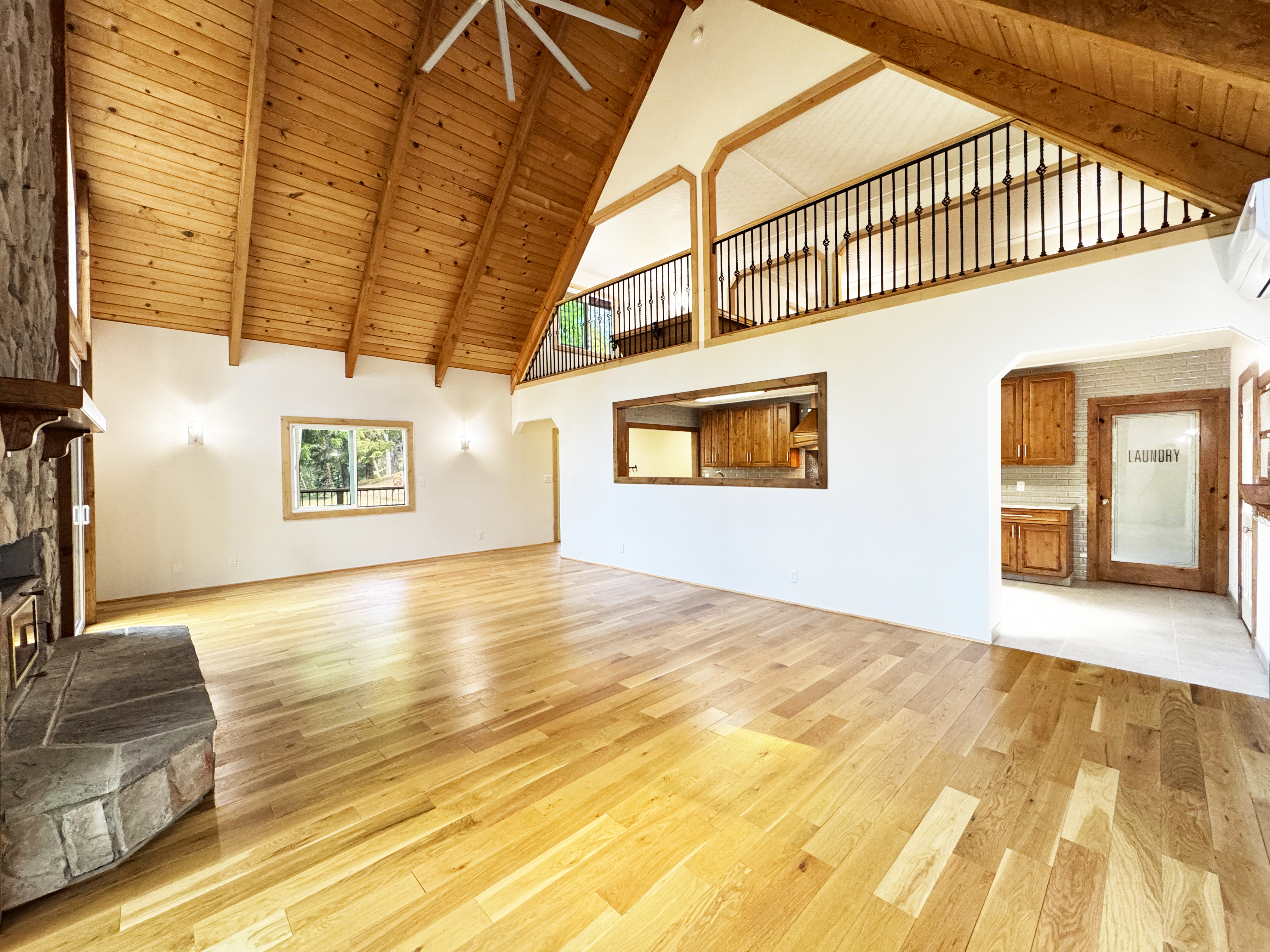 Willits, California, 95490, United States, 2 Bedrooms Bedrooms, ,2 BathroomsBathrooms,Residential,For Sale,1943077