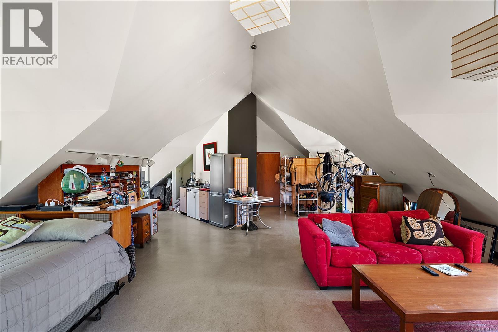 NORTH SAANICH, British Columbia, V8L 5P8, CA, 7 Bedrooms Bedrooms, ,10 BathroomsBathrooms,Residential,For Sale,1950627