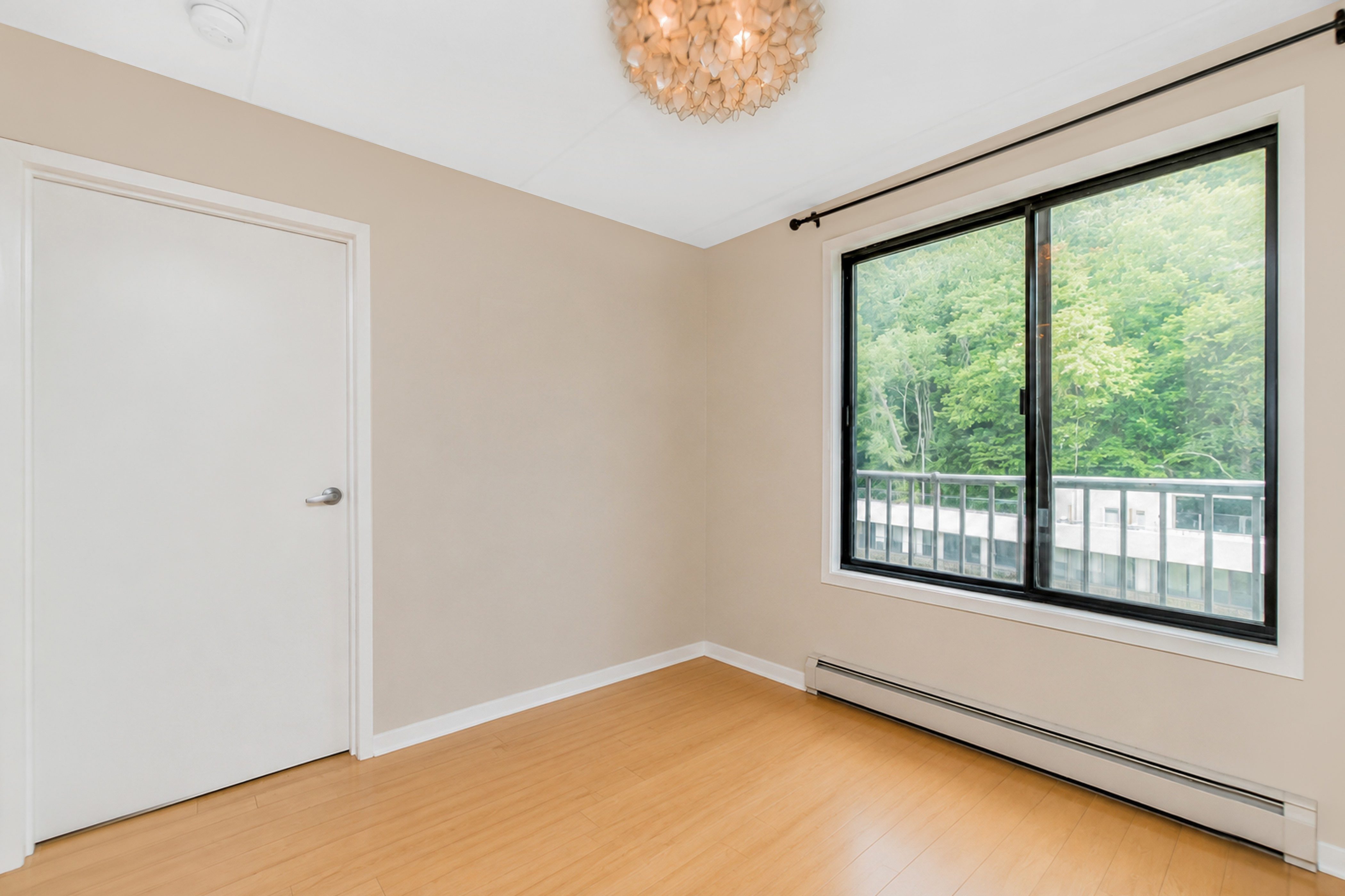  1155 Warburton Avenue - 物件實景