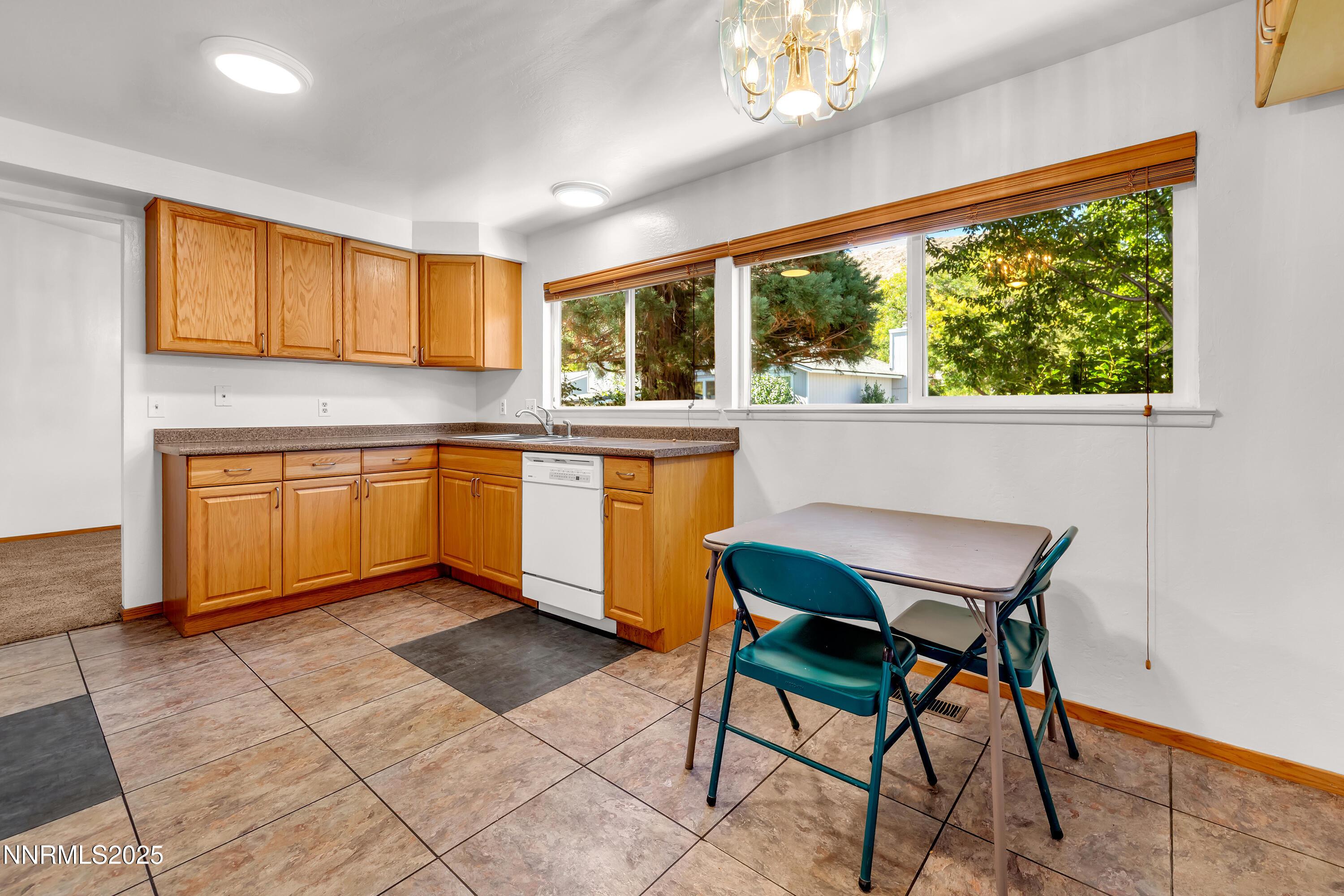 Reno, Nevada, 89502, United States, 4 Bedrooms Bedrooms, ,3 BathroomsBathrooms,Residential,For Sale,1959028