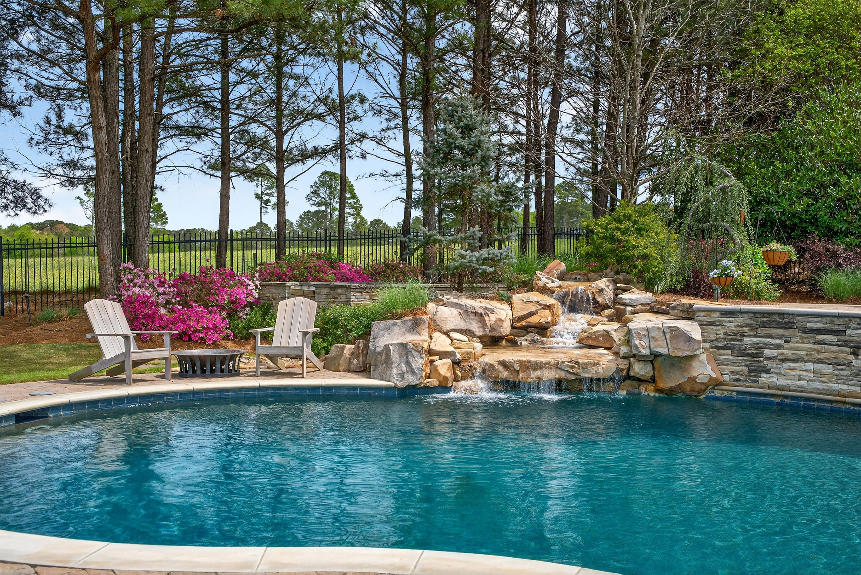  Experience Luxury in One of Georgia’s Most Prestigious Gated Golf Communities - 物件實景