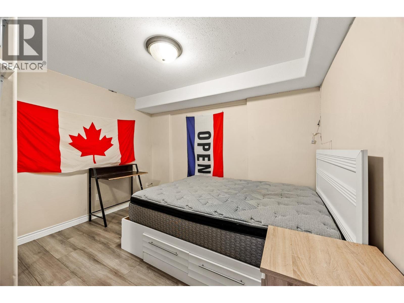 KELOWNA, British Columbia, V1V 1S9, CA, 4 Bedrooms Bedrooms, ,3 BathroomsBathrooms,Residential,For Sale,1895438