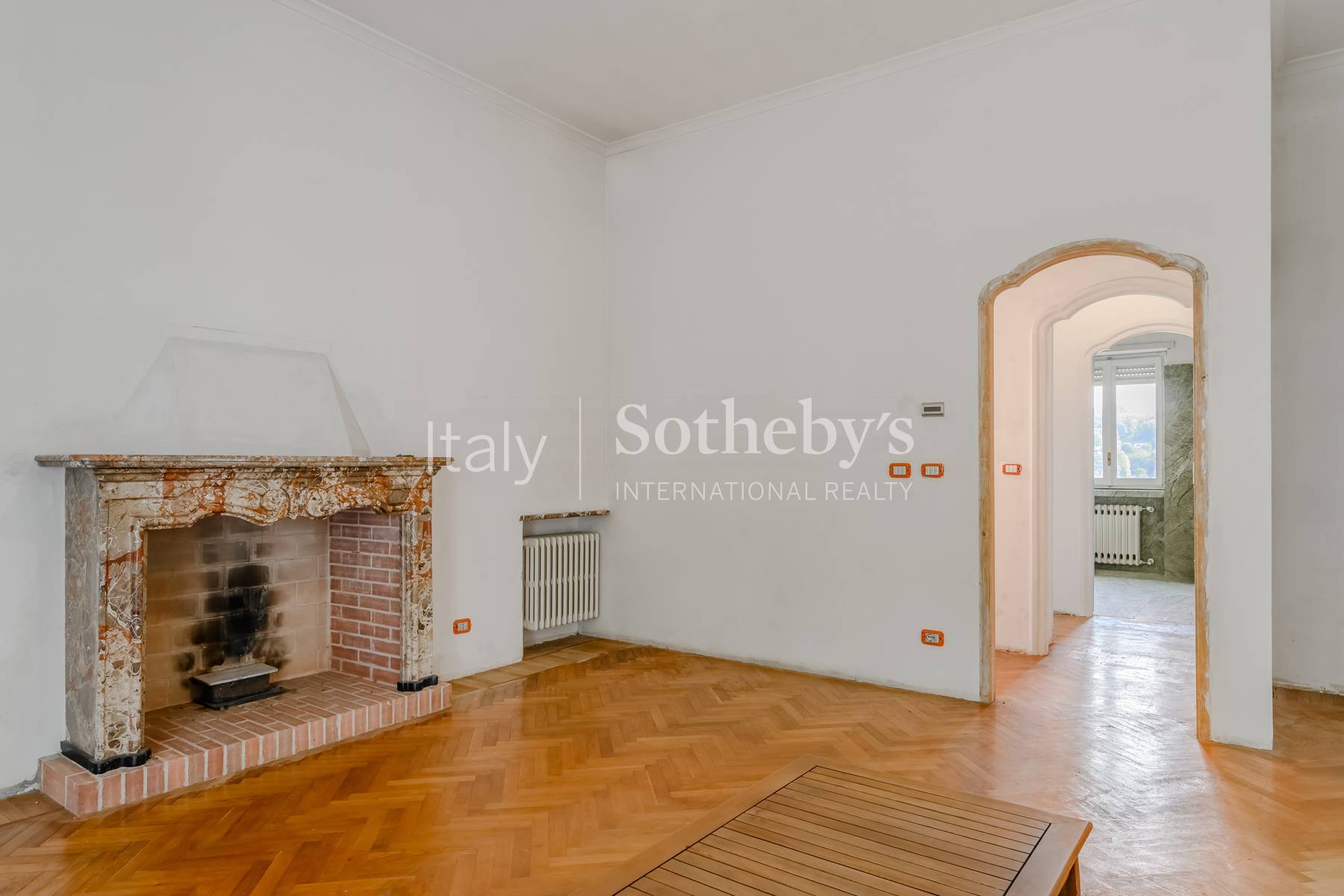  Villa with Panoramic Views and Park in Turin’s Hills - 物件實景