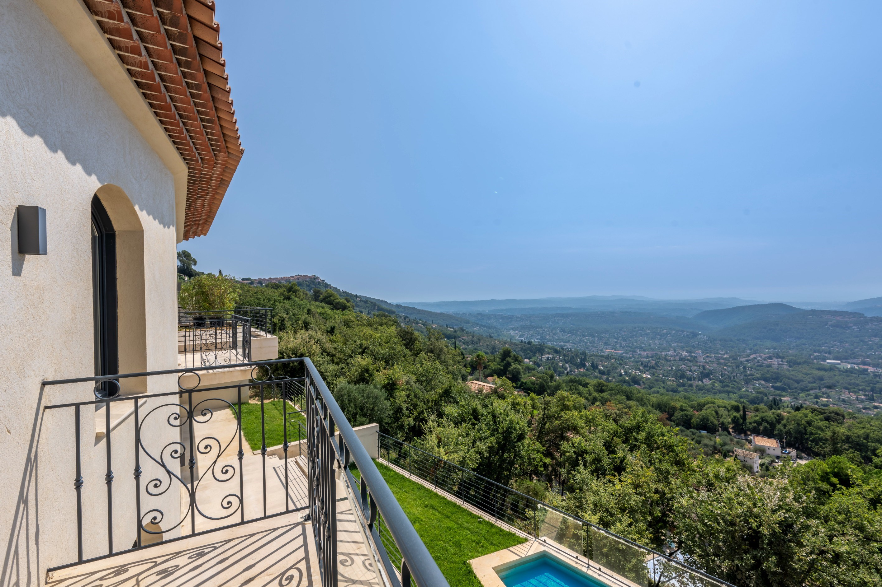  Spéracèdes contemporary villa with panoramic views over the French Riviera - 物件實景