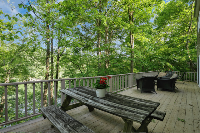 Sugar Grove, Ohio, 43155, United States, 3 Bedrooms Bedrooms, ,2 BathroomsBathrooms,Residential,For Sale,1984436