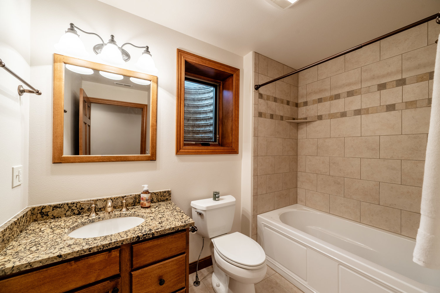 Buffalo, Wyoming, 82834, United States, 4 Bedrooms Bedrooms, ,4 BathroomsBathrooms,Residential,For Sale,2005506