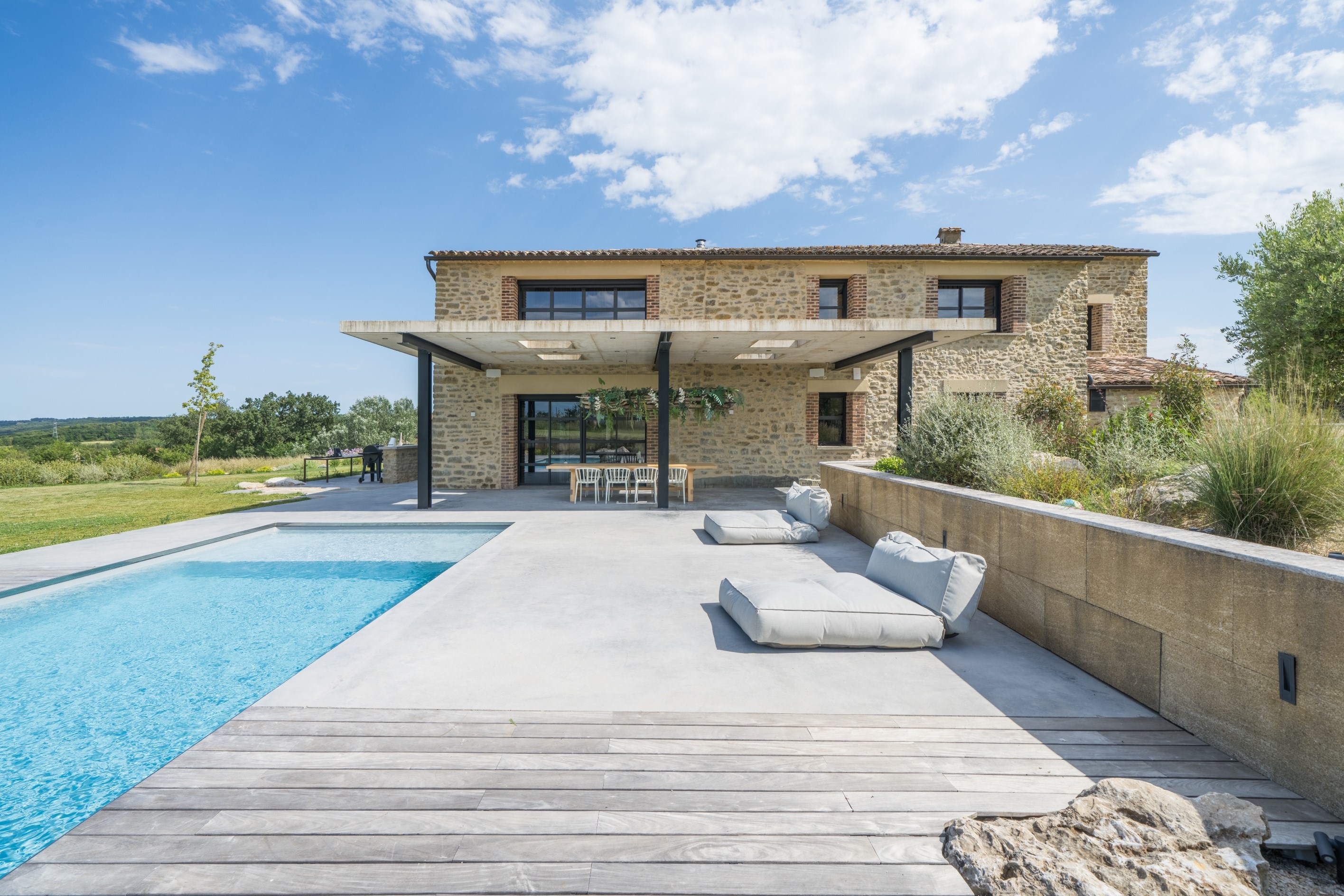  Exceptional Property – 345 sqm – 1.3 ha Park – Swimming Pool – Near Uzès - 物件實景
