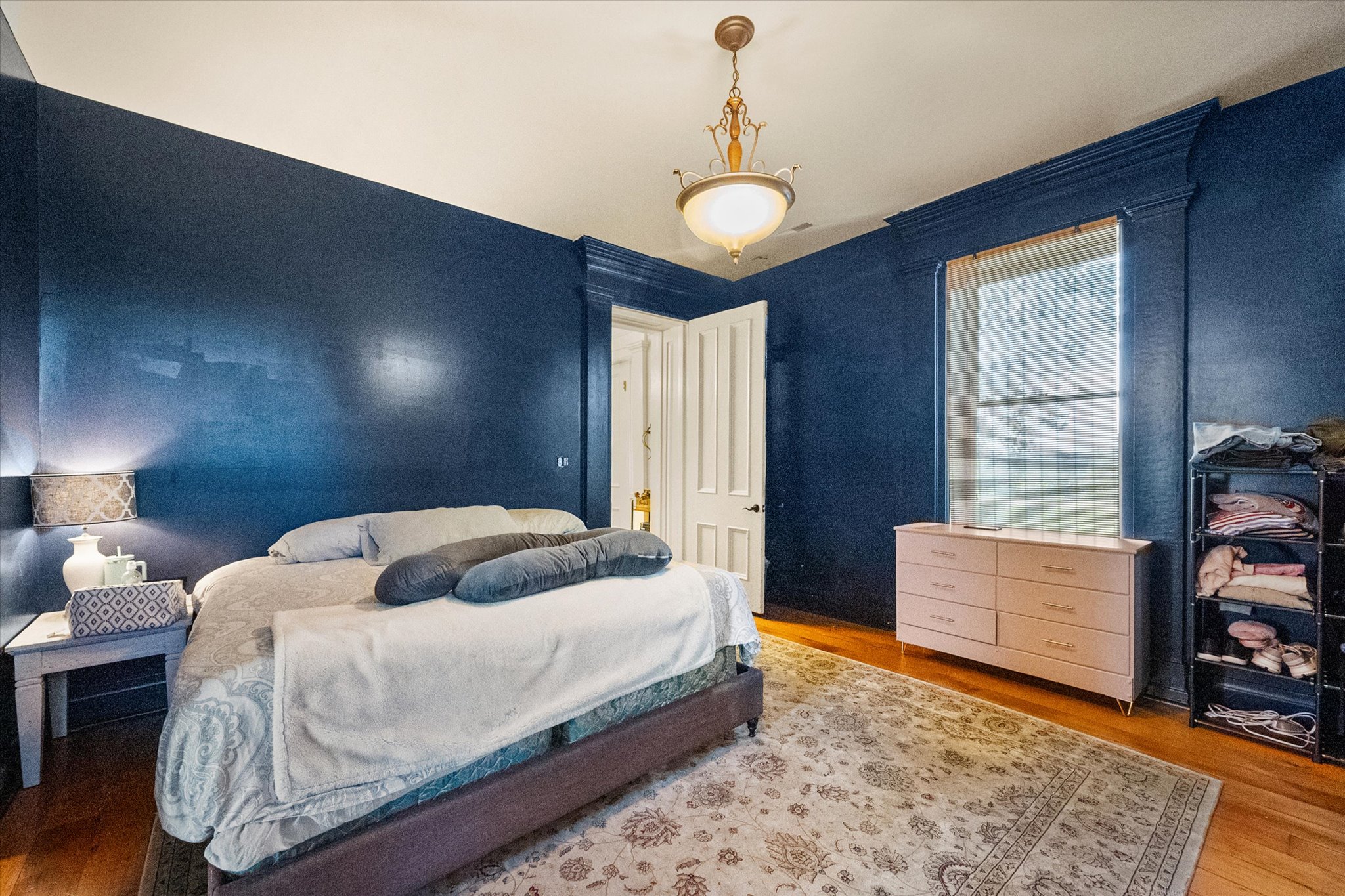 Shelbyville, Kentucky, 40065, United States, 4 Bedrooms Bedrooms, ,3 BathroomsBathrooms,Residential,For Sale,1986481