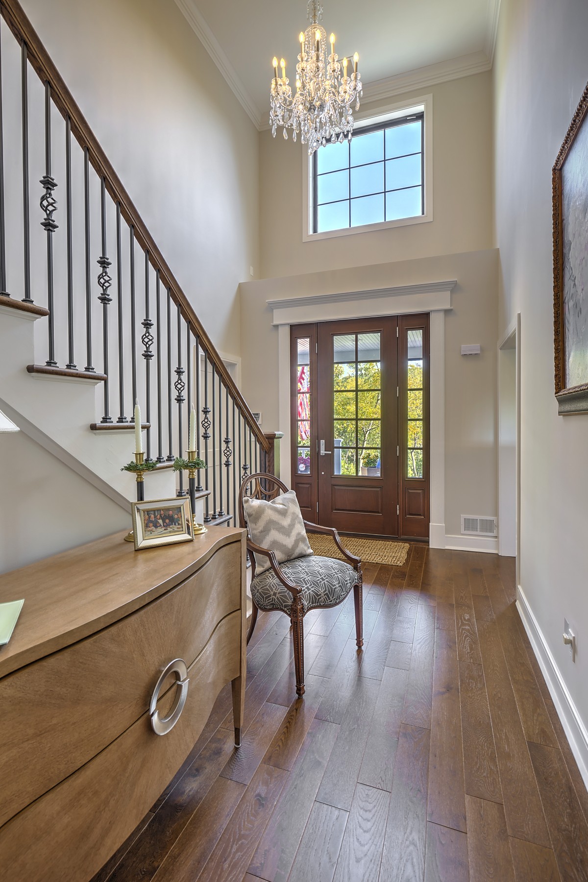  Custom Built Home Blends Classic Elegance with Modern Amenities - 物件實景