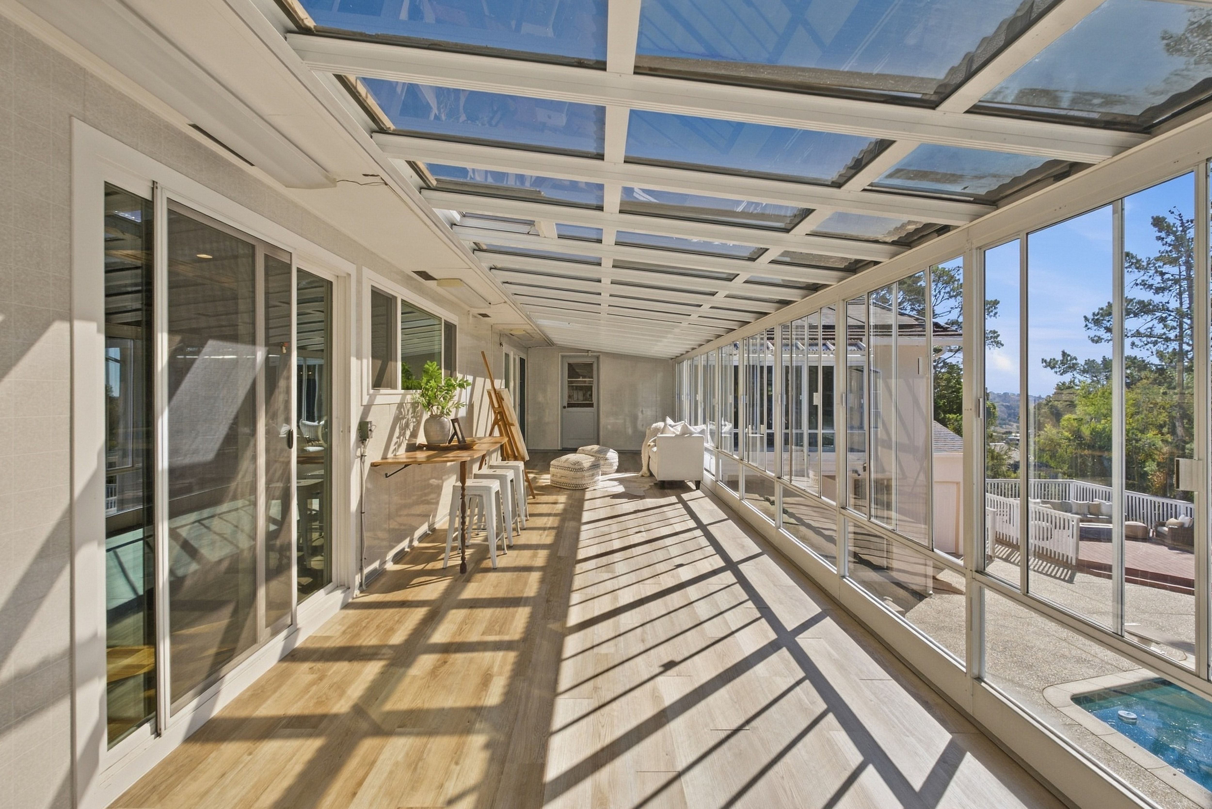  A Rare Hillsborough Retreat, Ready for Its Next Chapter - 物件實景