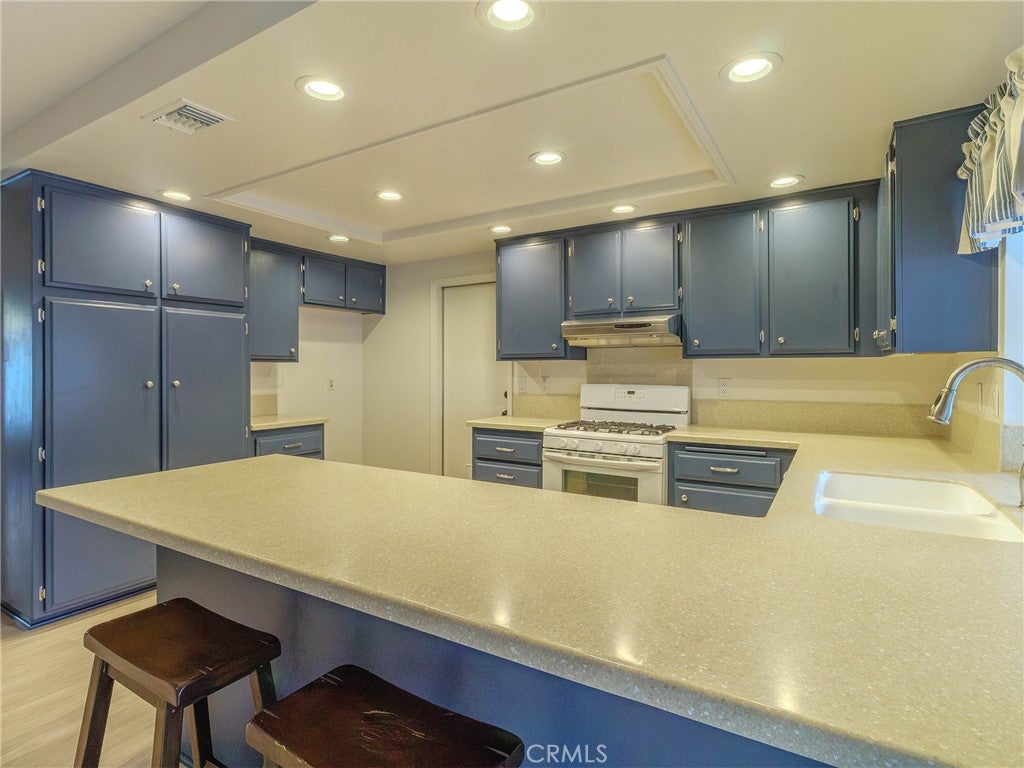 Redlands, California, 92374, United States, 4 Bedrooms Bedrooms, ,2 BathroomsBathrooms,Residential,For Sale,1921818